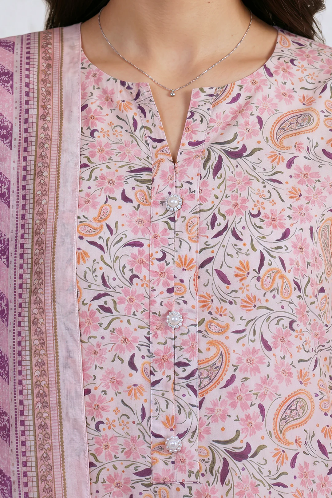 Kurta Dupatta Trouser - 1952 - Image 5