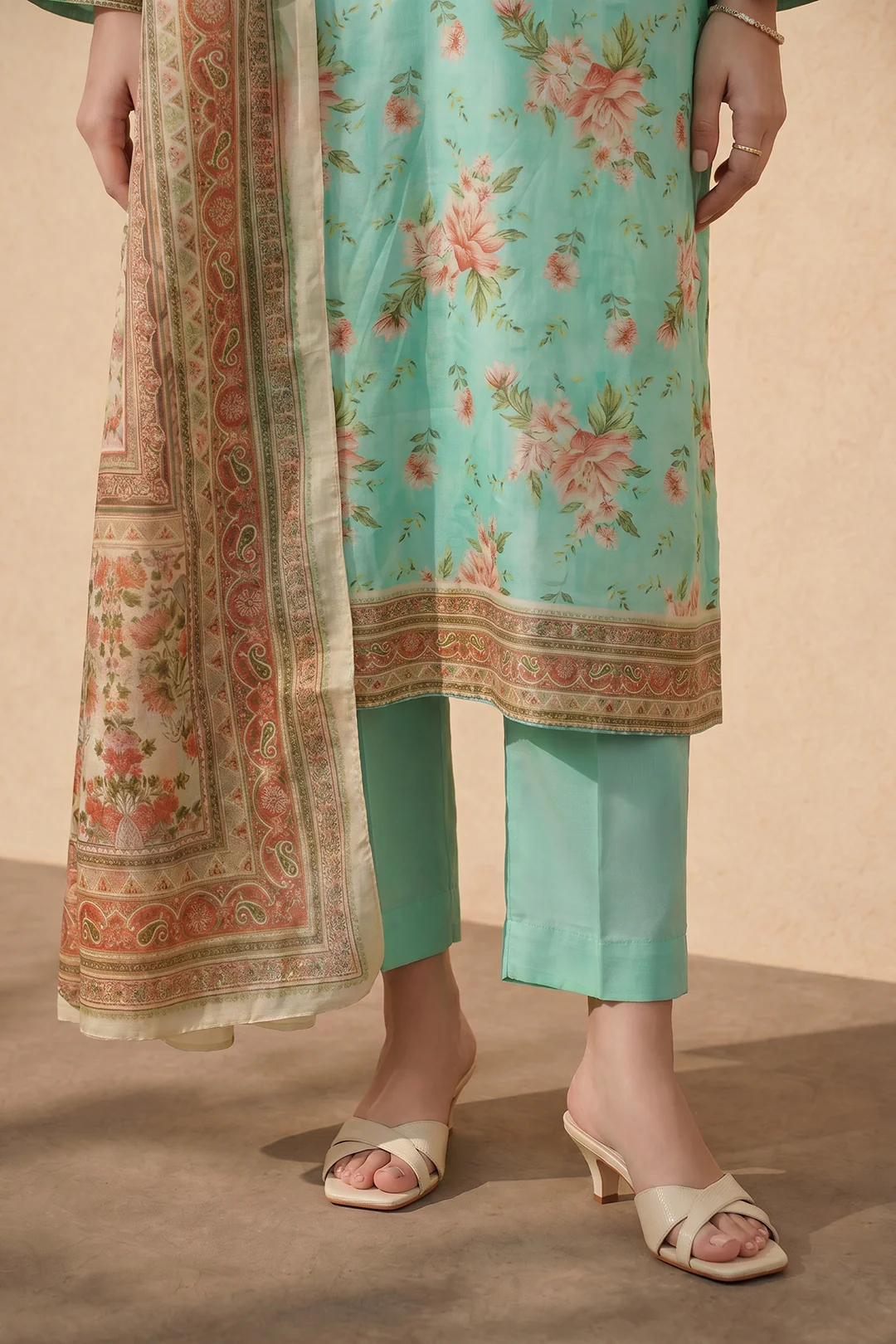 Kurta Dupatta Trouser - 2141 - Image 4