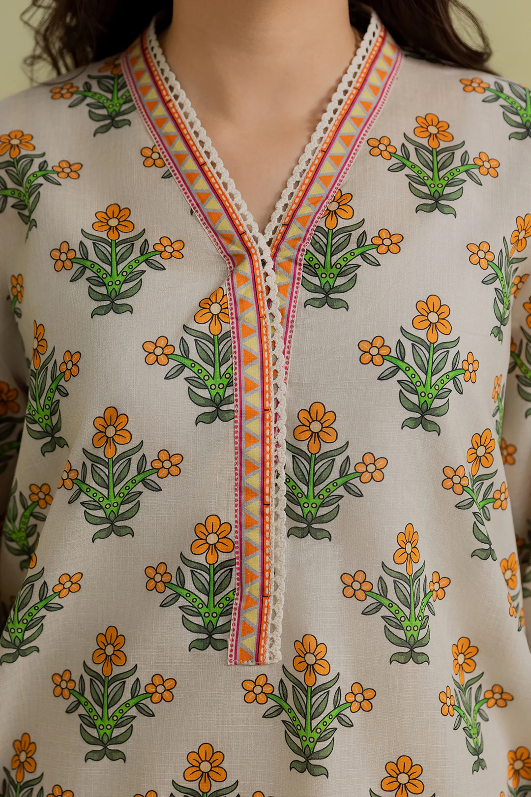 Kurta Dupatta Trouser - 2146 - Image 4