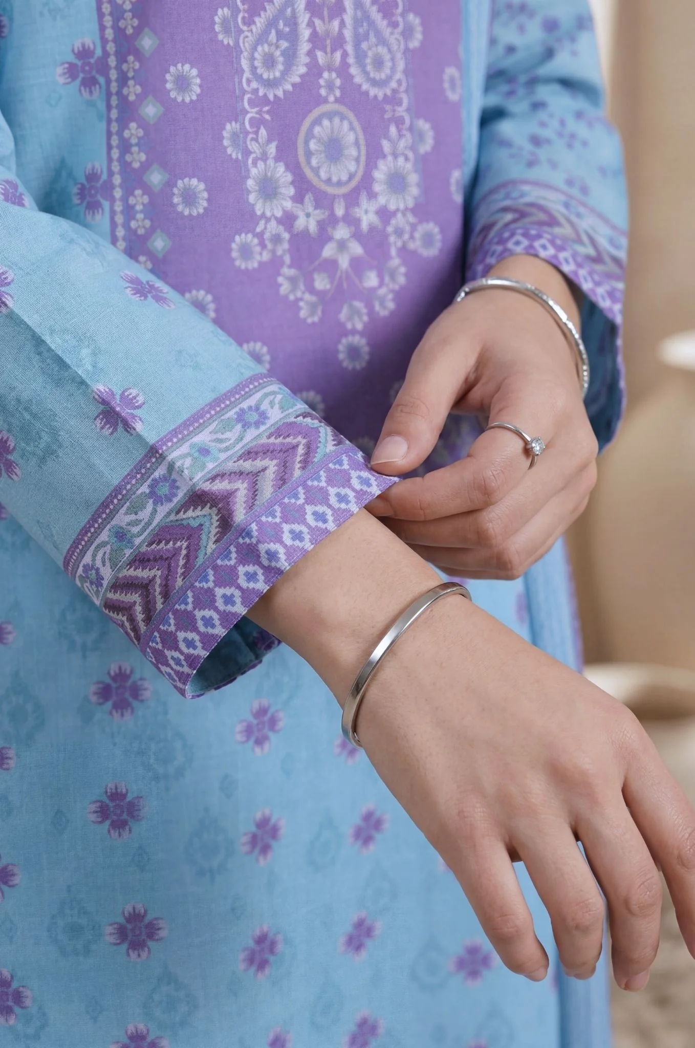 Kurta Dupatta Trouser - 2148 - Image 4