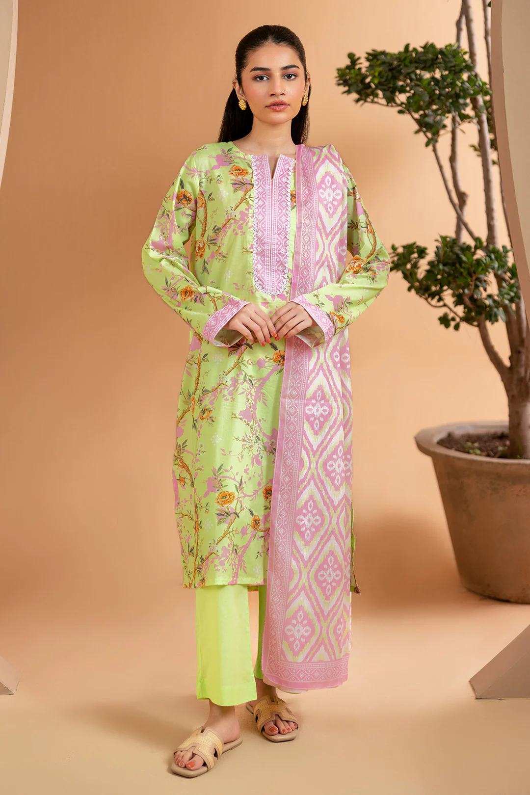 Kurta Dupatta Trouser - 2168 - Image 3