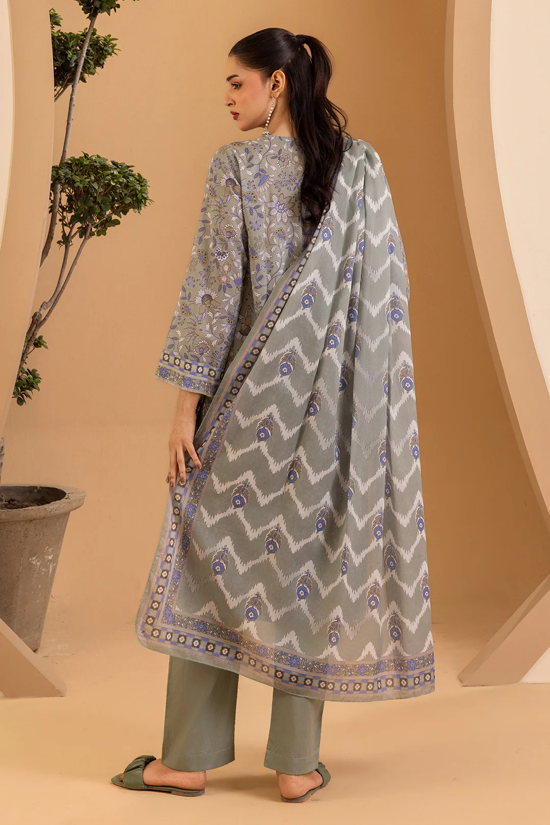 Kurta Dupatta Trouser - 2180 - Image 5