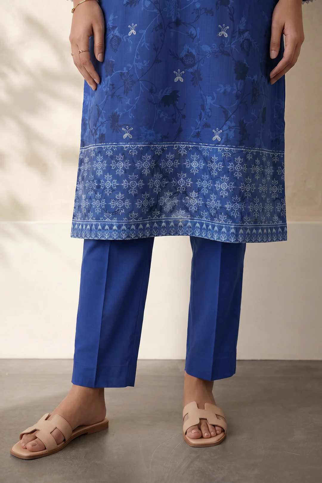 Embroidered Kurta Dupatta Trouser - 2192 - Image 4