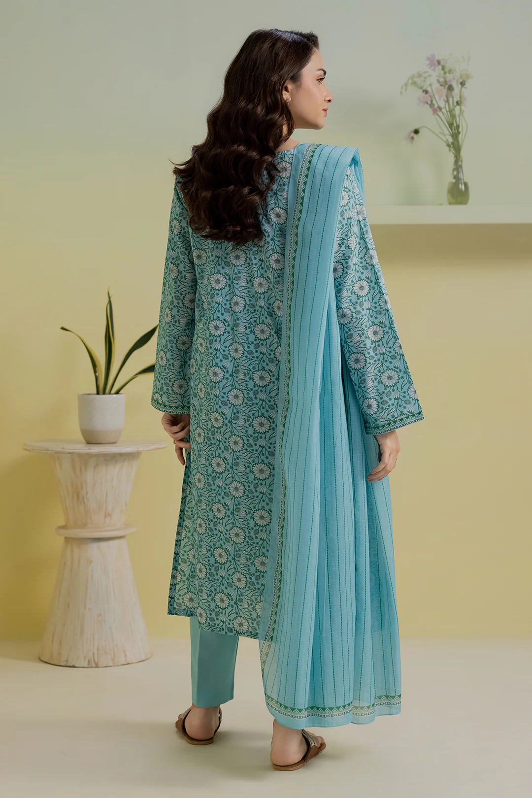 Kurta Dupatta Trouser - 2450 - Image 4
