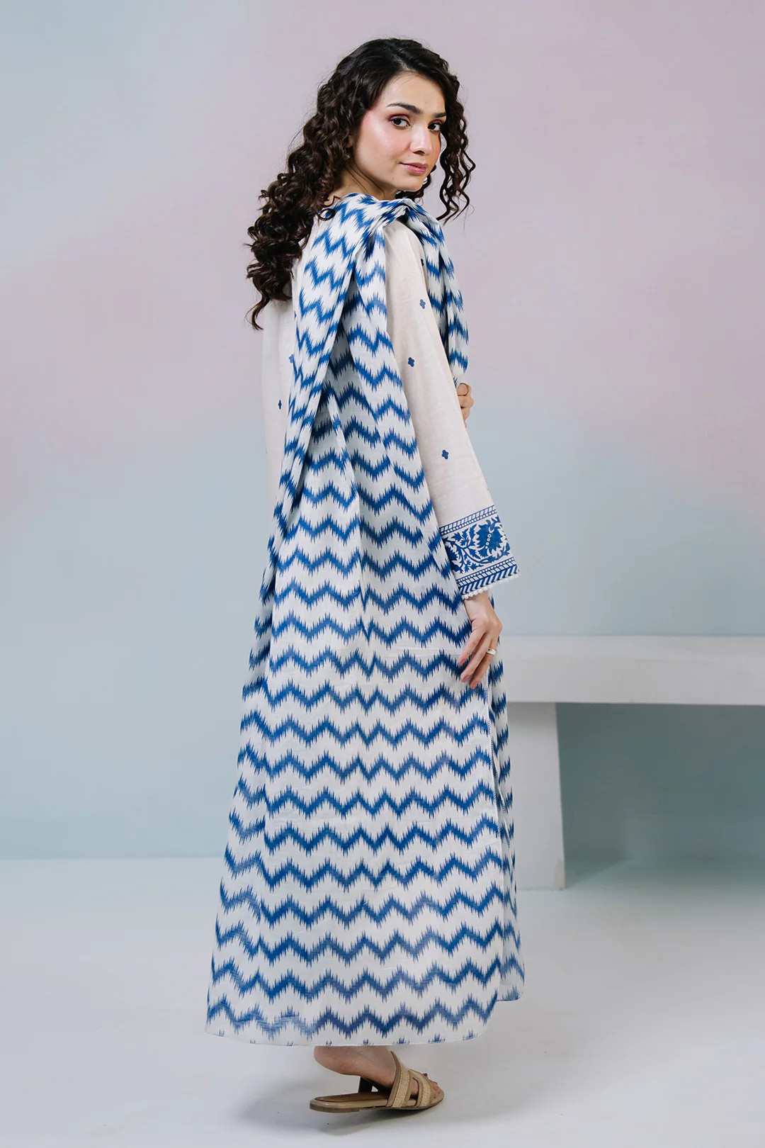 Kurta Dupatta Trouser - 2460 - Image 3