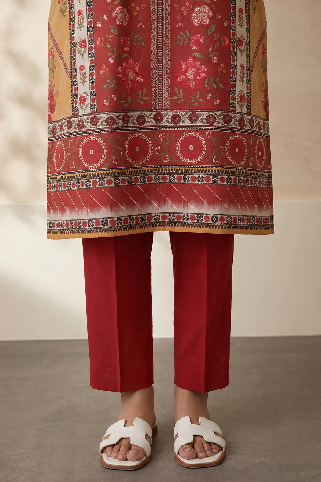 Kurta Dupatta Trouser - 2693 - Image 4