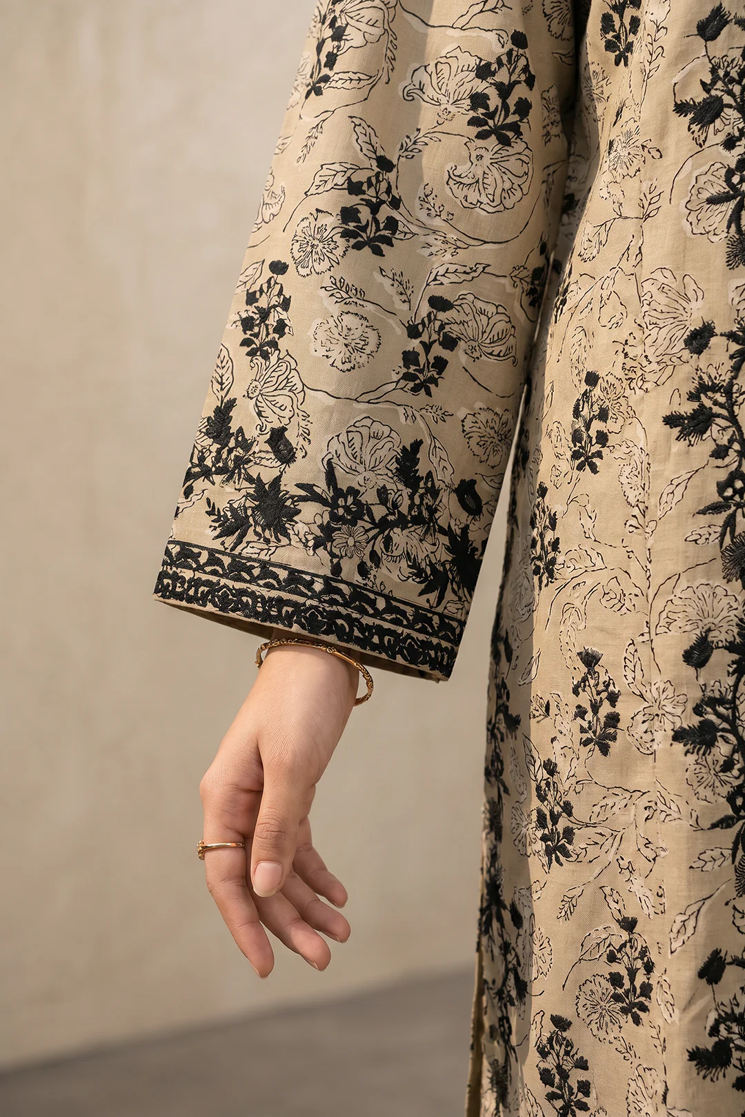 Kurta Dupatta Trouser - 2694 - Image 6