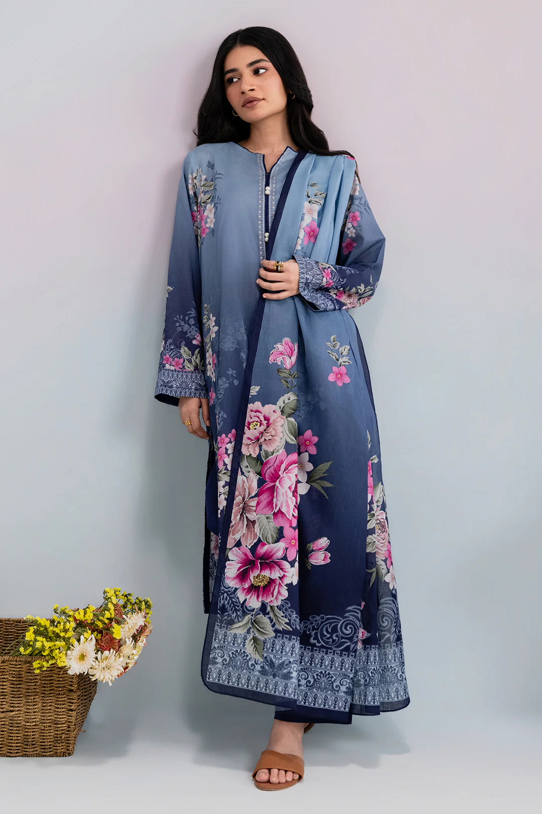 Kurta Dupatta Trouser - 2985 - Image 4