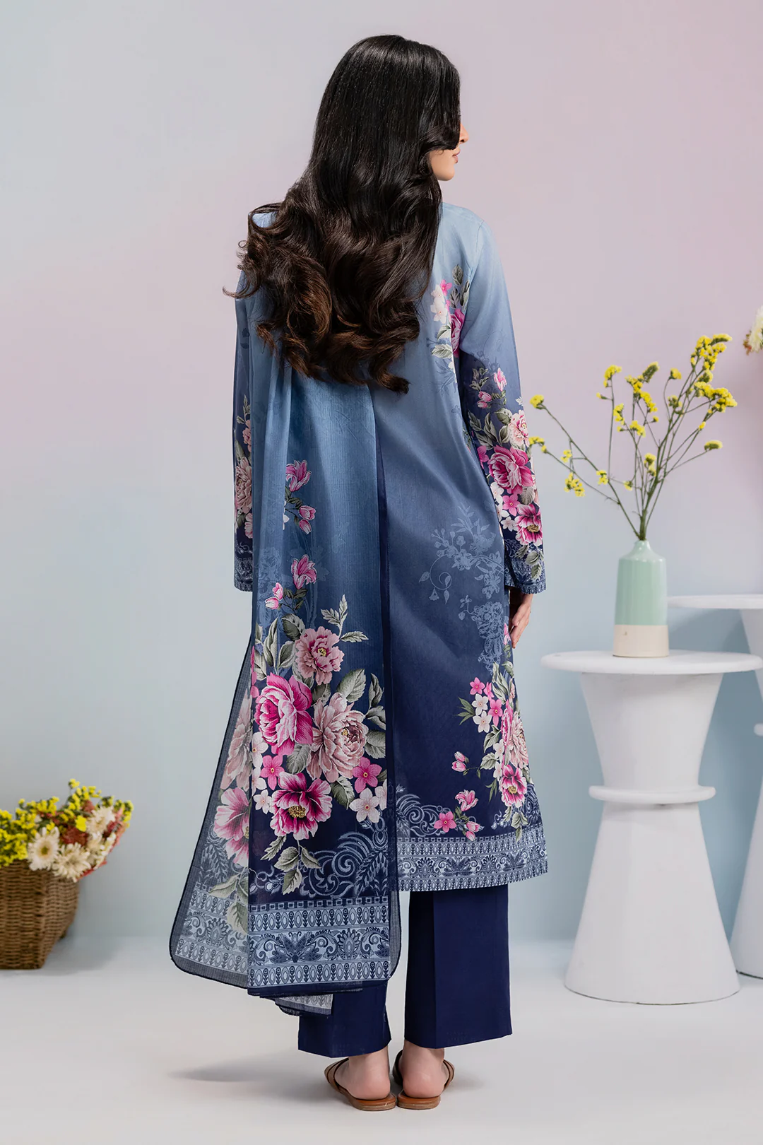 Kurta Dupatta Trouser - 2985 - Image 5