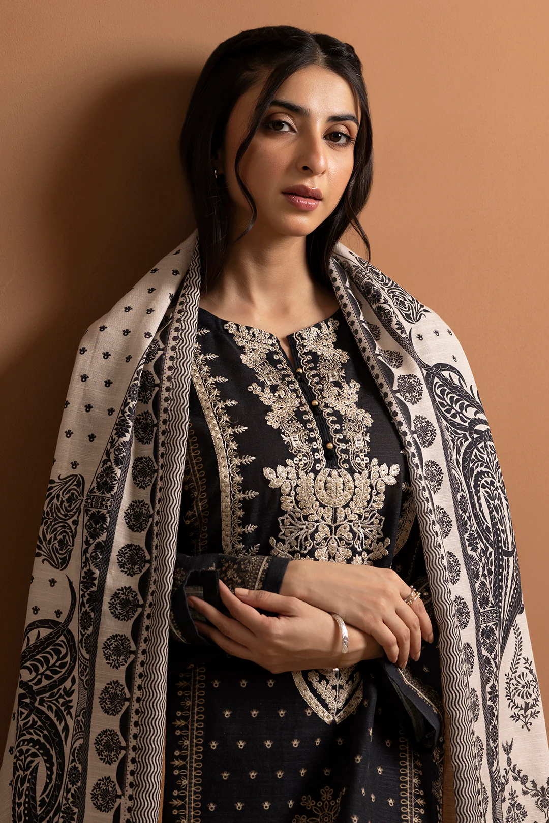 Embroidered Kurta Dupatta Trouser - 3014 - Image 2