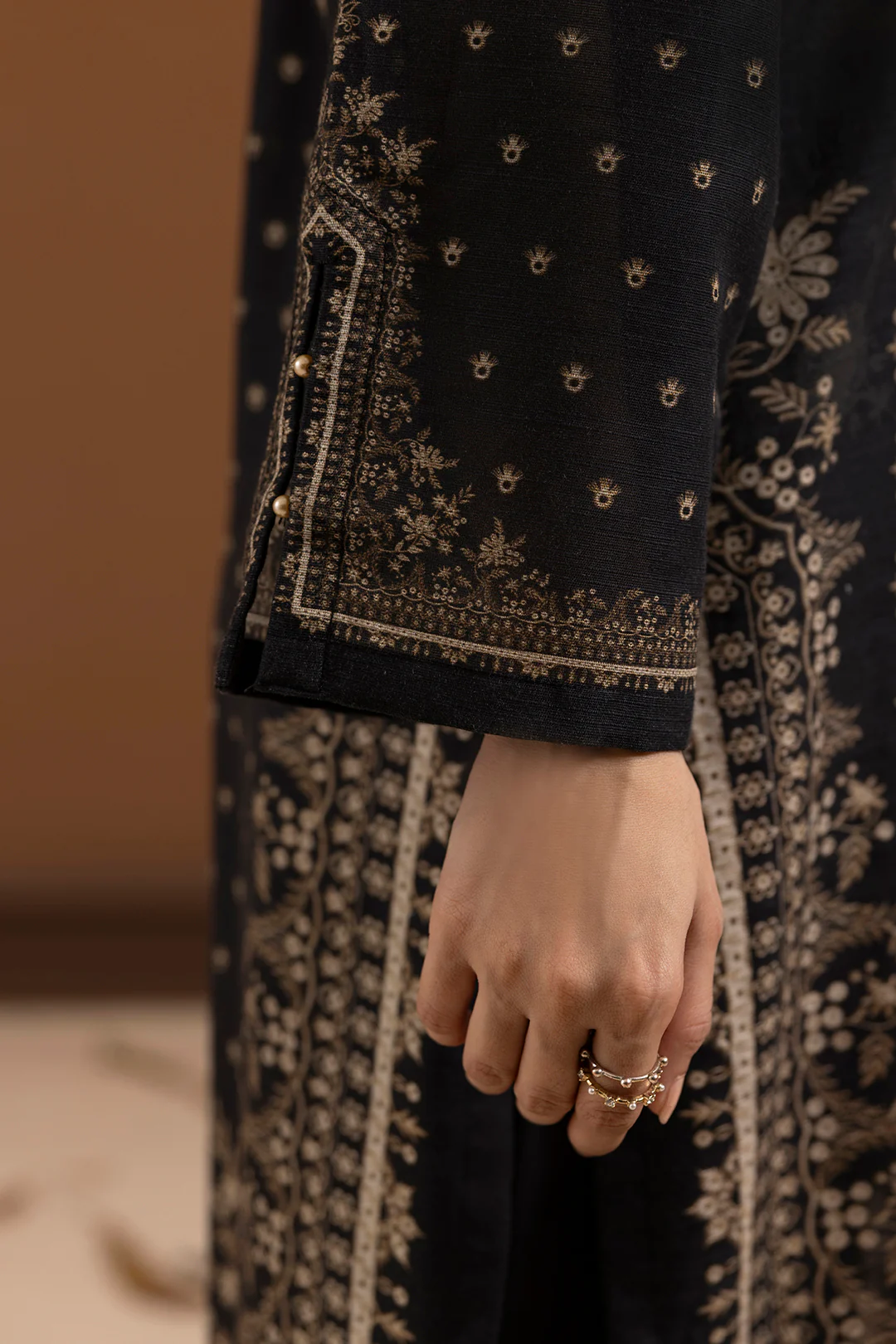 Embroidered Kurta Dupatta Trouser - 3014 - Image 4