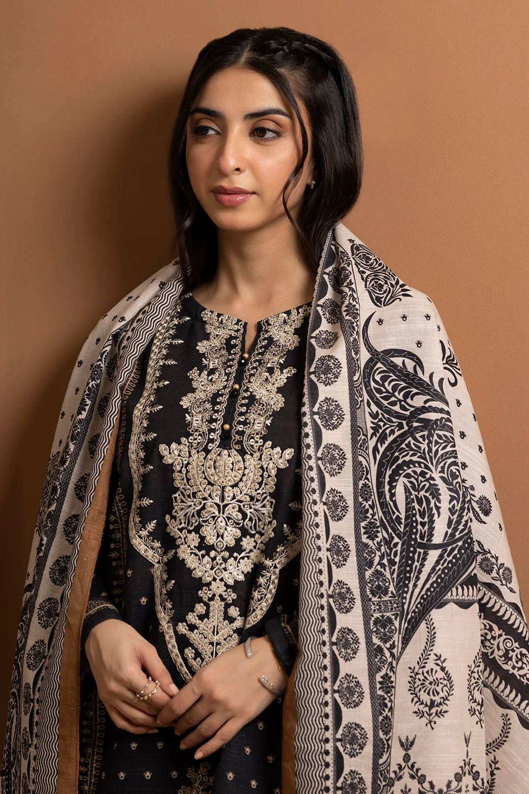 Embroidered Kurta Dupatta Trouser - 3014 - Image 7