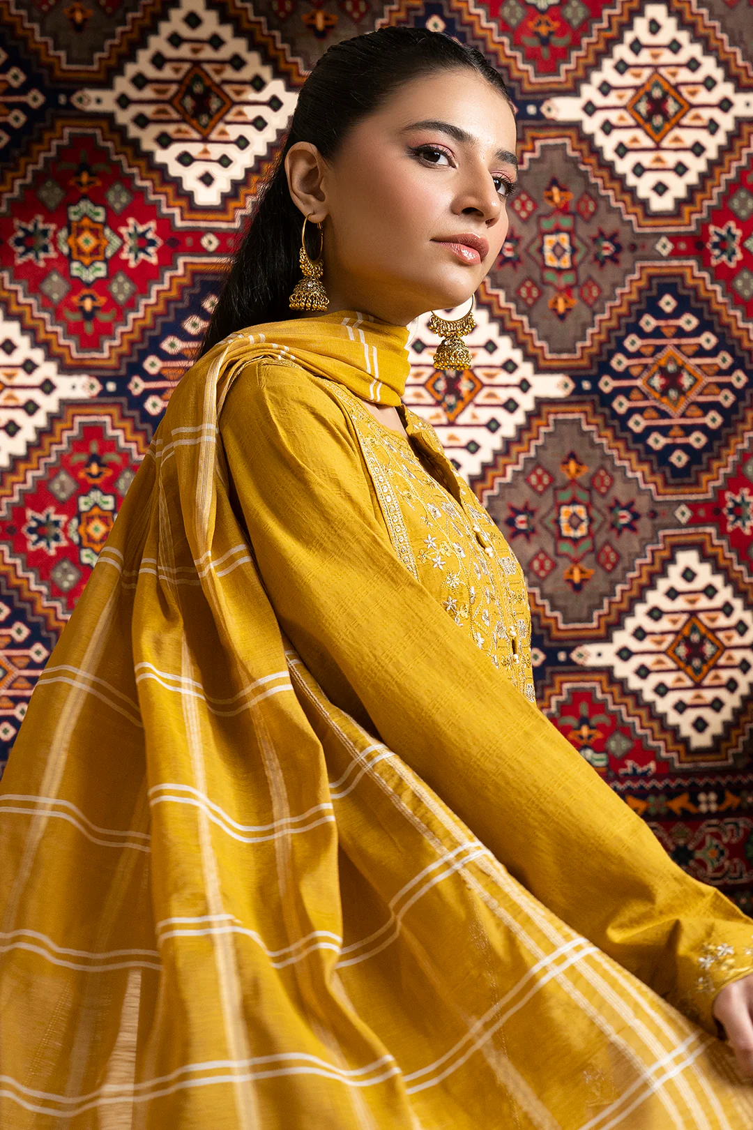 Embroidered Kurta Dupatta Trouser - 3354 - Image 4