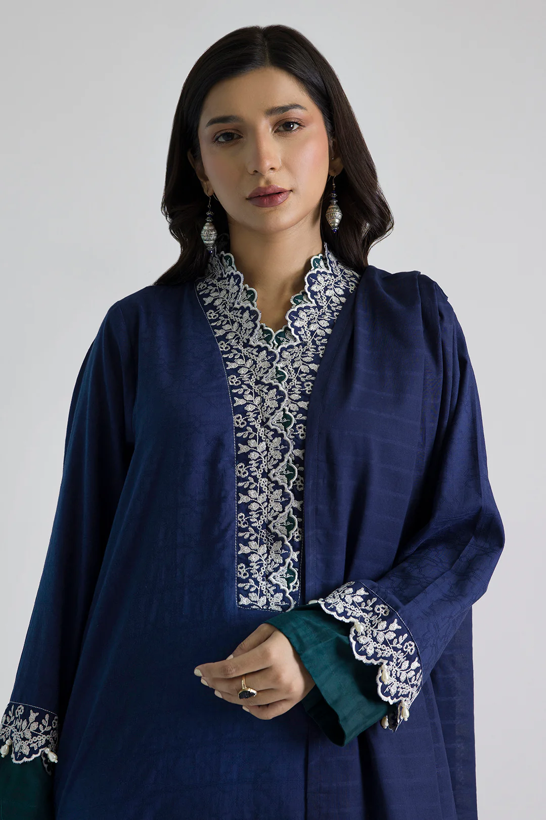 Embroidered Kurta Dupatta Trouser - 3355 - Image 4