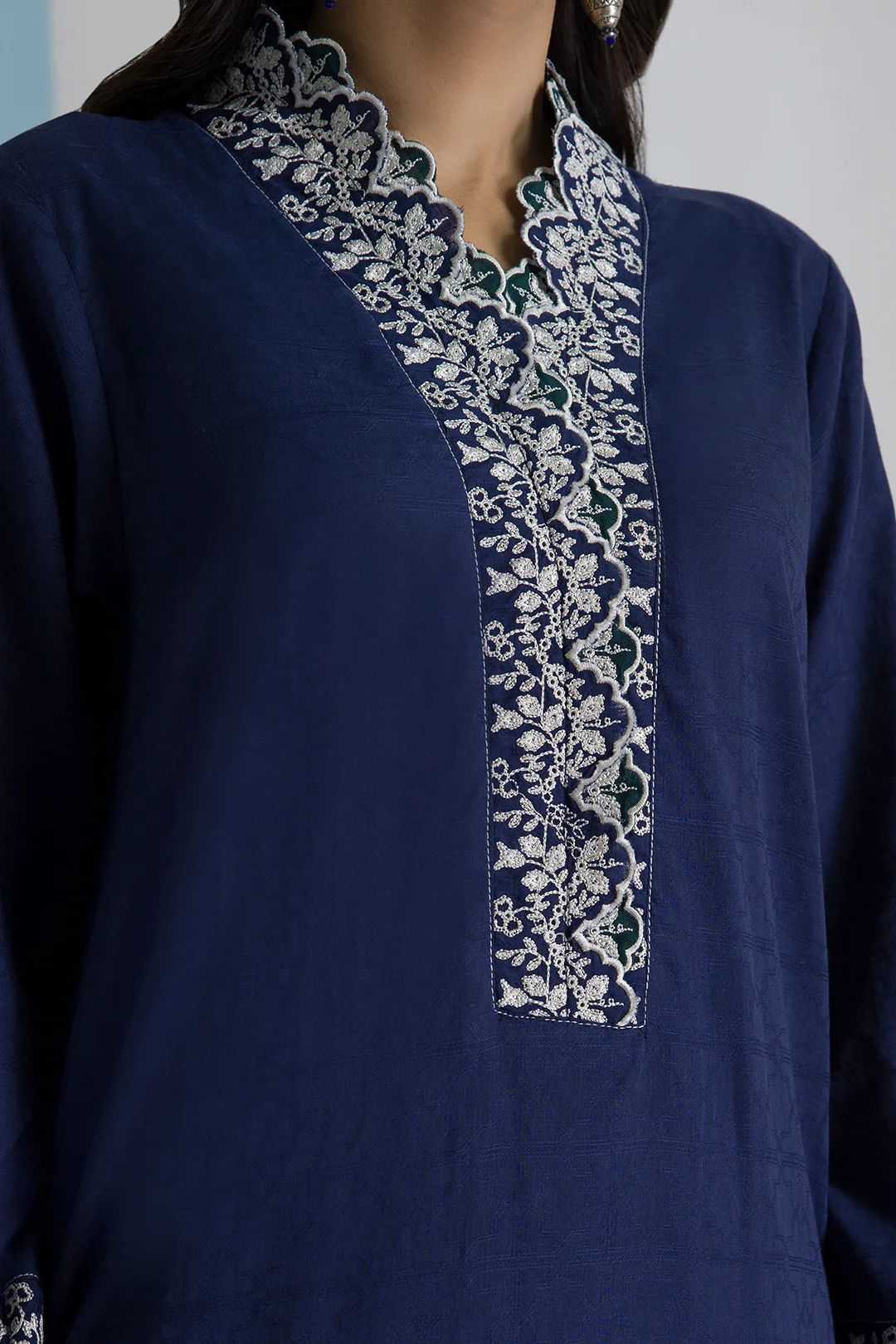 Embroidered Kurta Dupatta Trouser - 3355 - Image 5