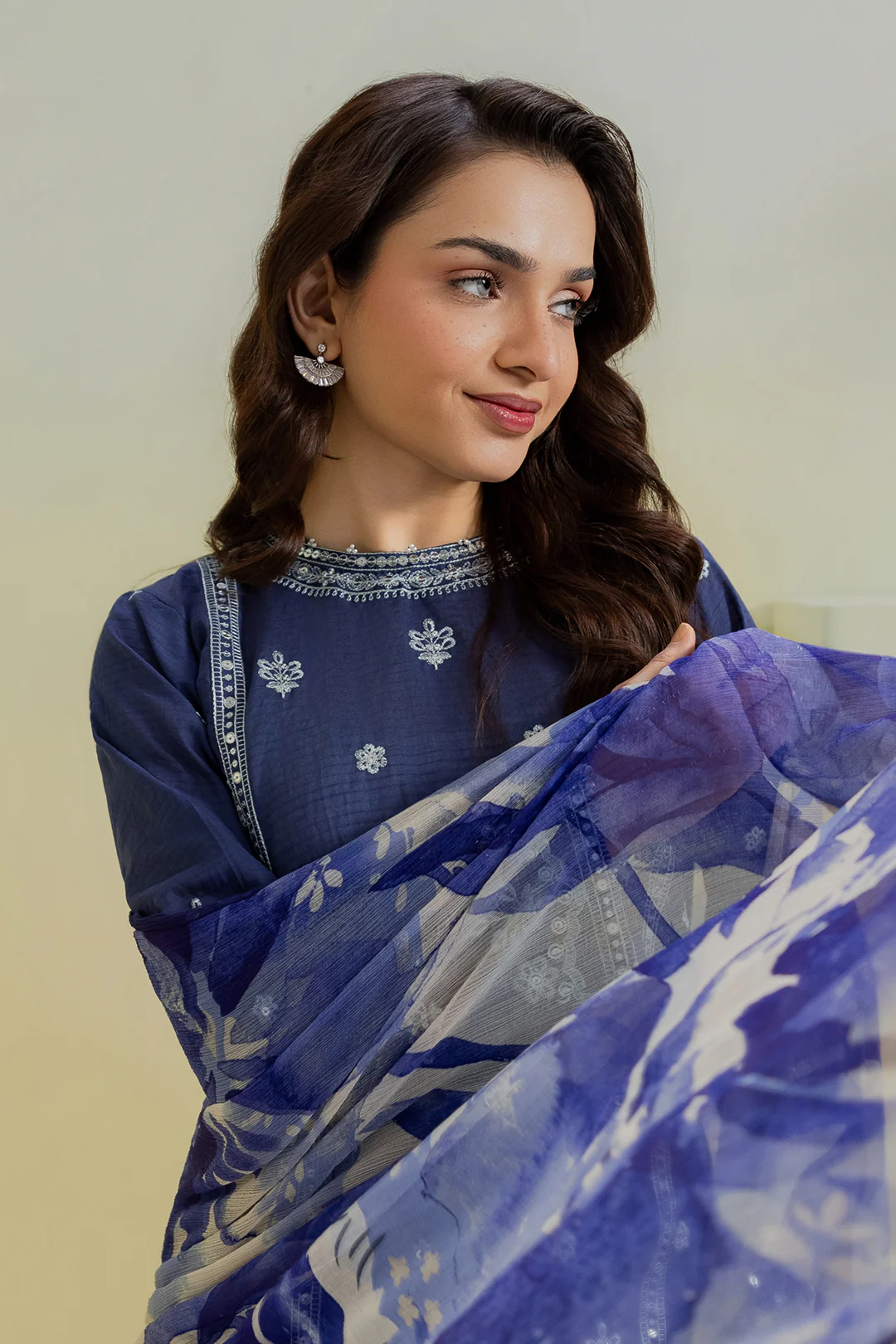 Embroidered Kurta Dupatta Trouser - 2560 - Image 17