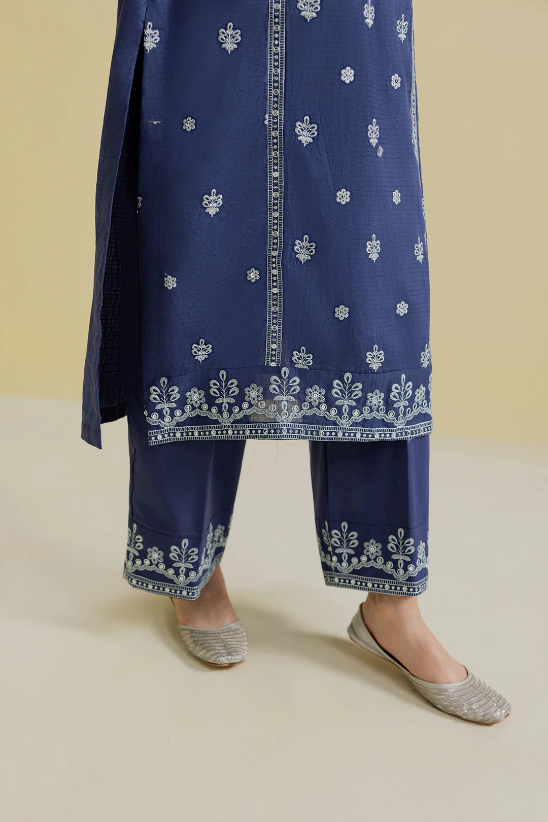 Embroidered Kurta Dupatta Trouser - 2560 - Image 9
