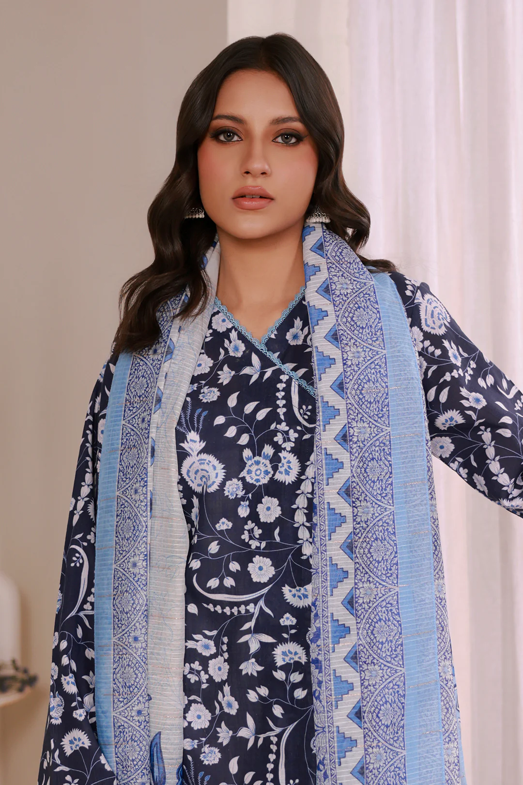 Kurta Dupatta Trouser - 2875 - Image 2