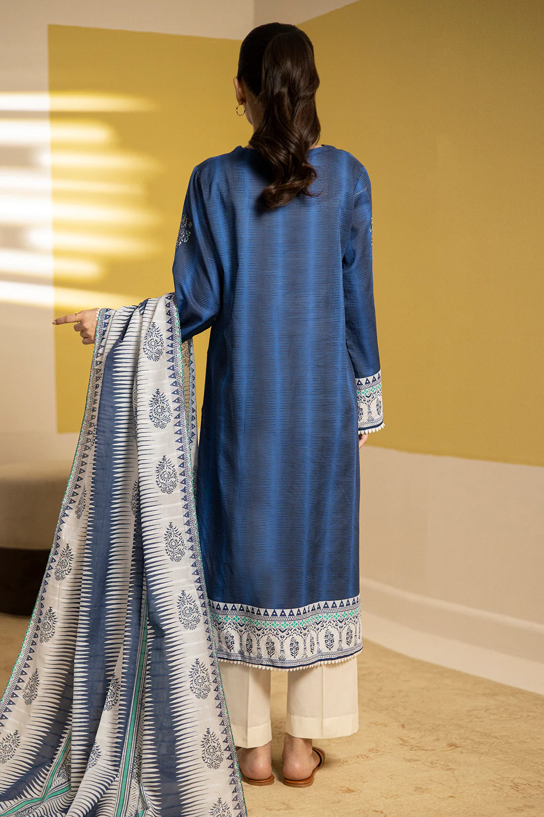 Embroidered Kurta Dupatta - 2881 - Image 5