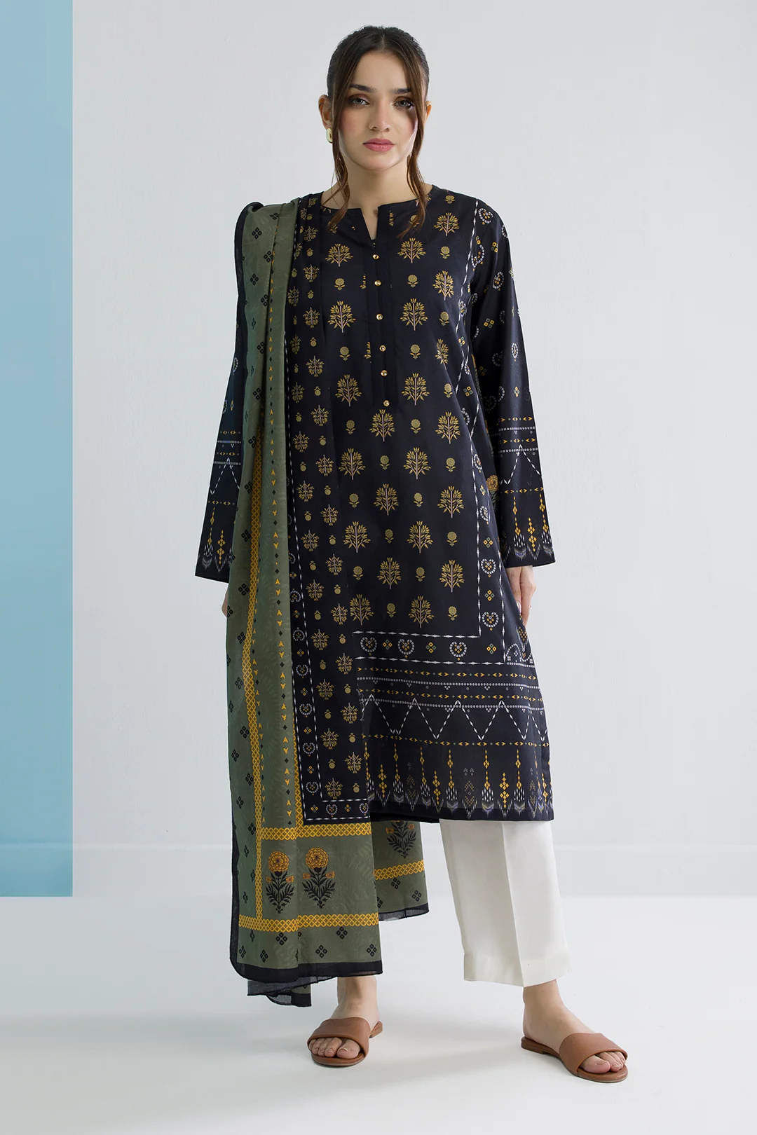 Kurta Dupatta - 2622 - Image 4