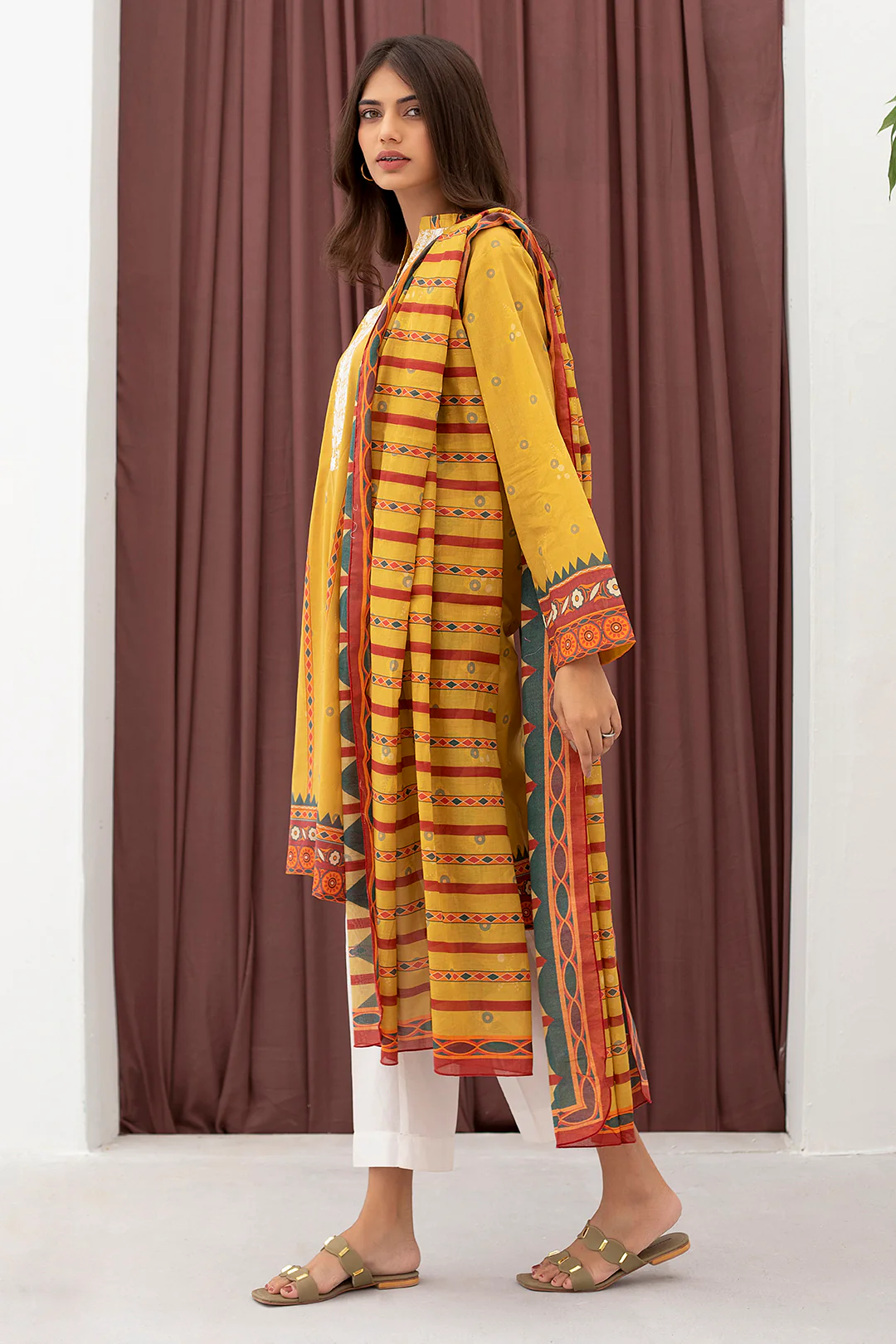 Embroidered Kurta Dupatta - 0497 - Image 3