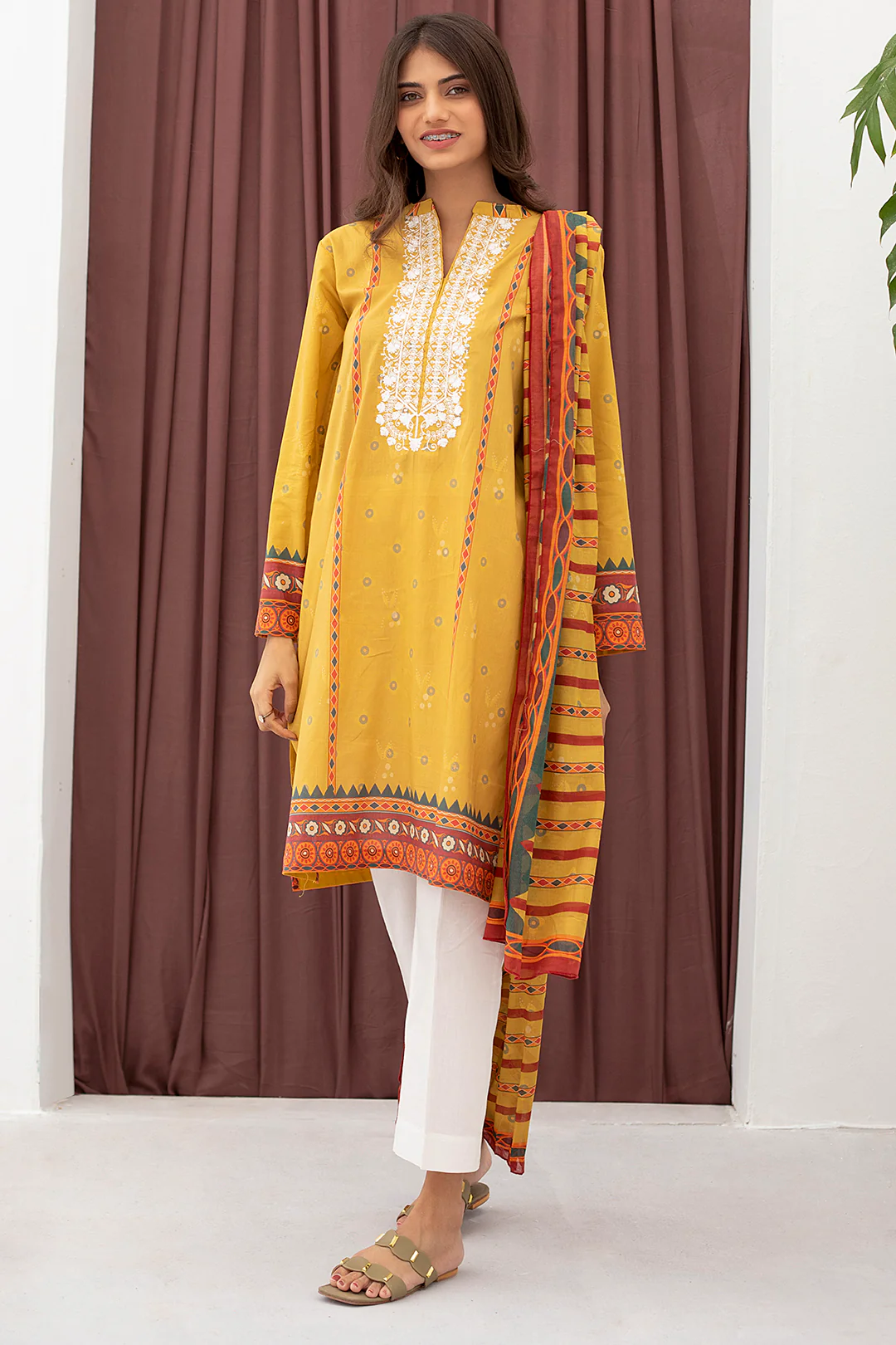 Embroidered Kurta Dupatta - 0497 - Image 5