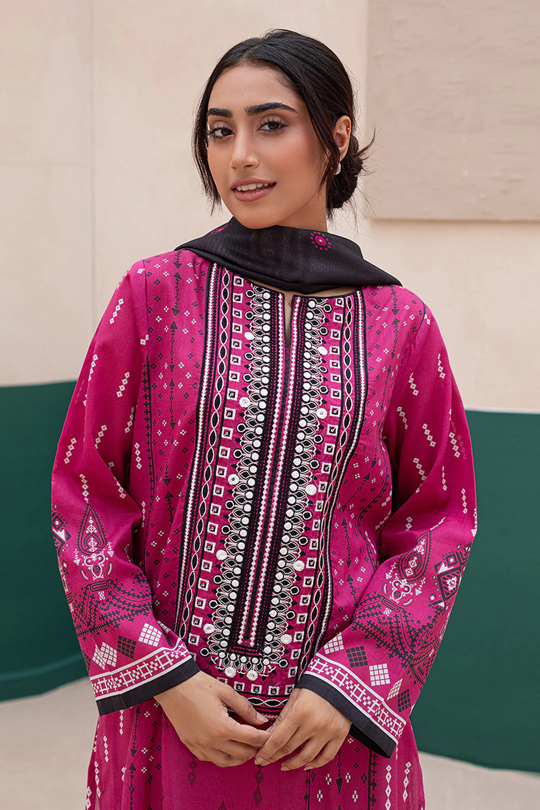 Embroidered Kurta Dupatta - 1101