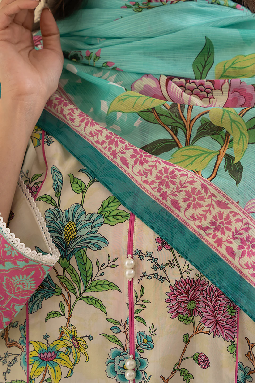 Kurta Dupatta - 1686 - Image 4