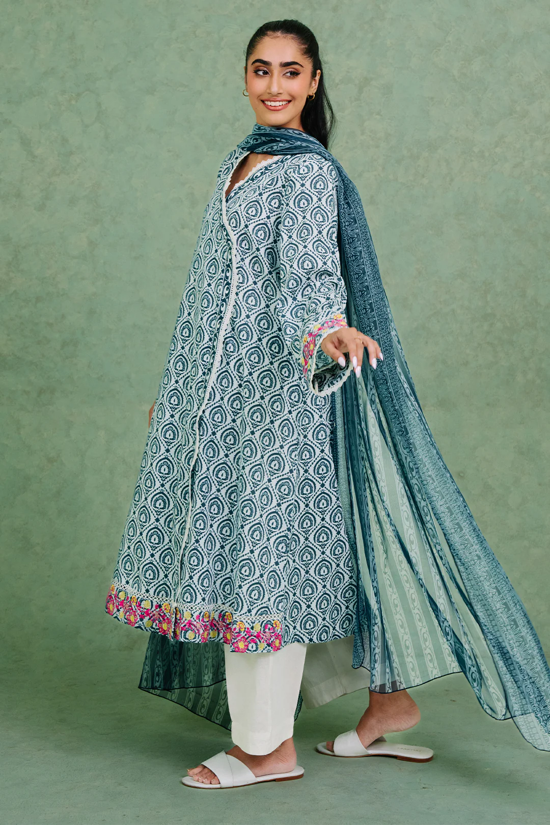 Embroidered Kurta Dupatta - 1897 - Image 3