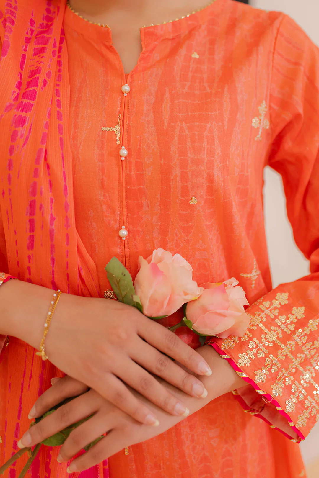 Embroidered Kurta Dupatta - 1899 - Image 4