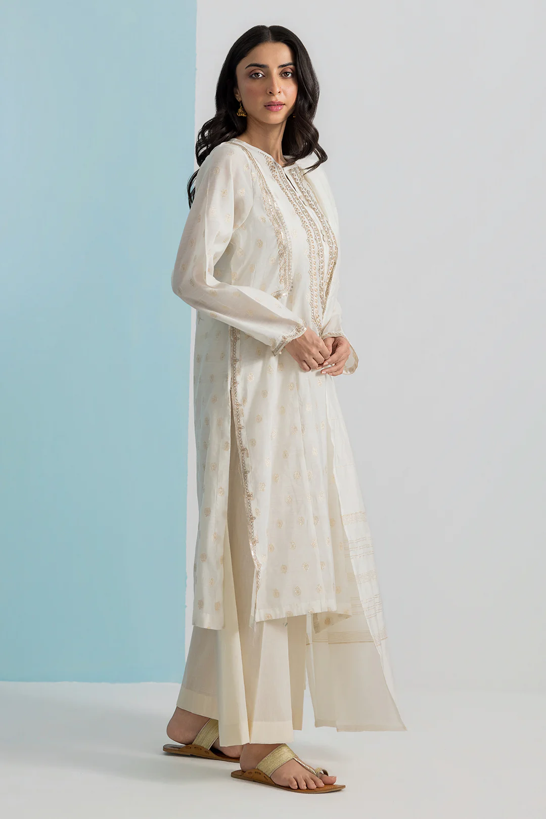 Embroidered Kurta Dupatta - 1977 - Image 6
