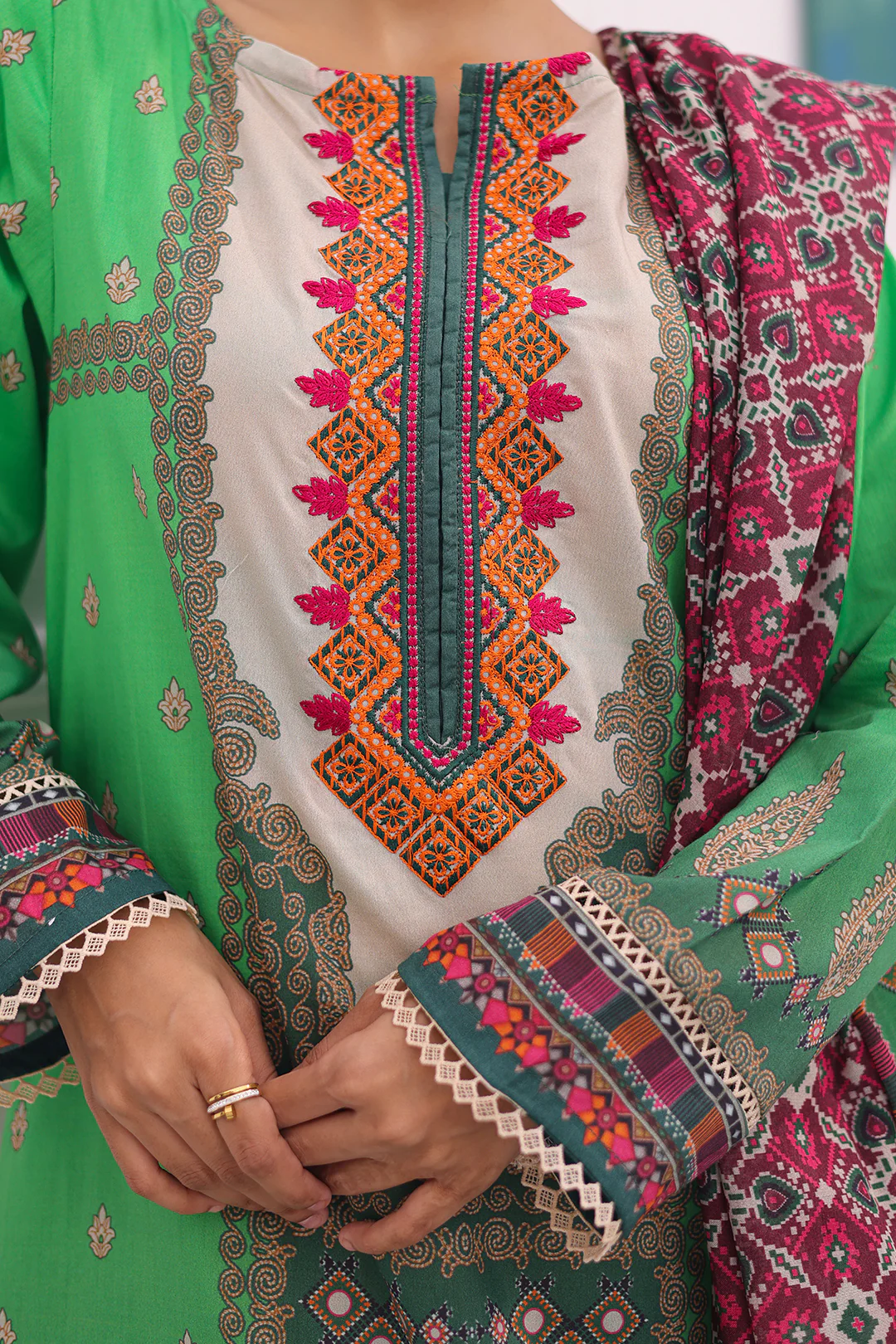 Embroidered Kurta Dupatta - 2072 - Image 3