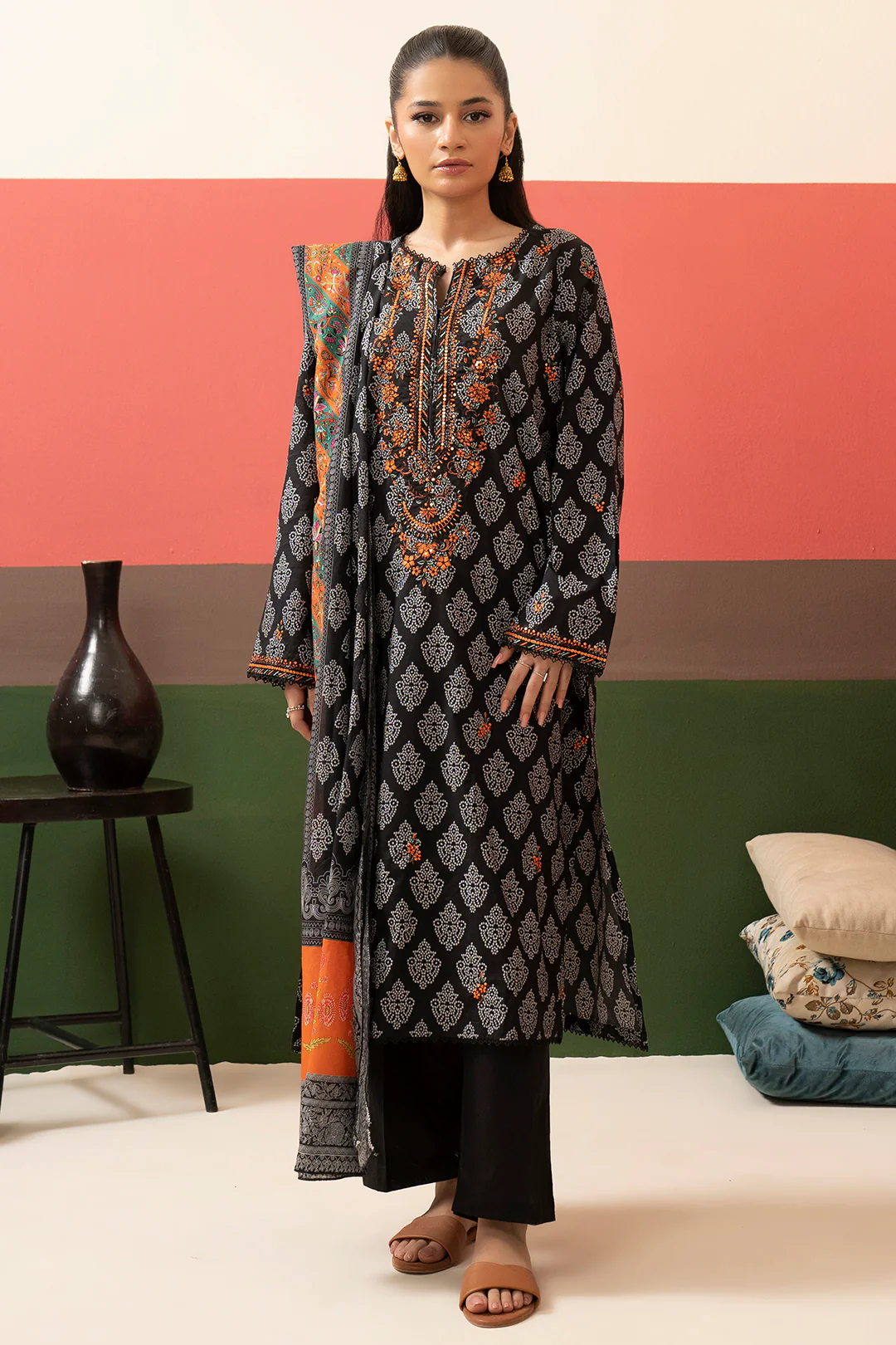Embroidered Kurta Dupatta - 1506 - Image 2