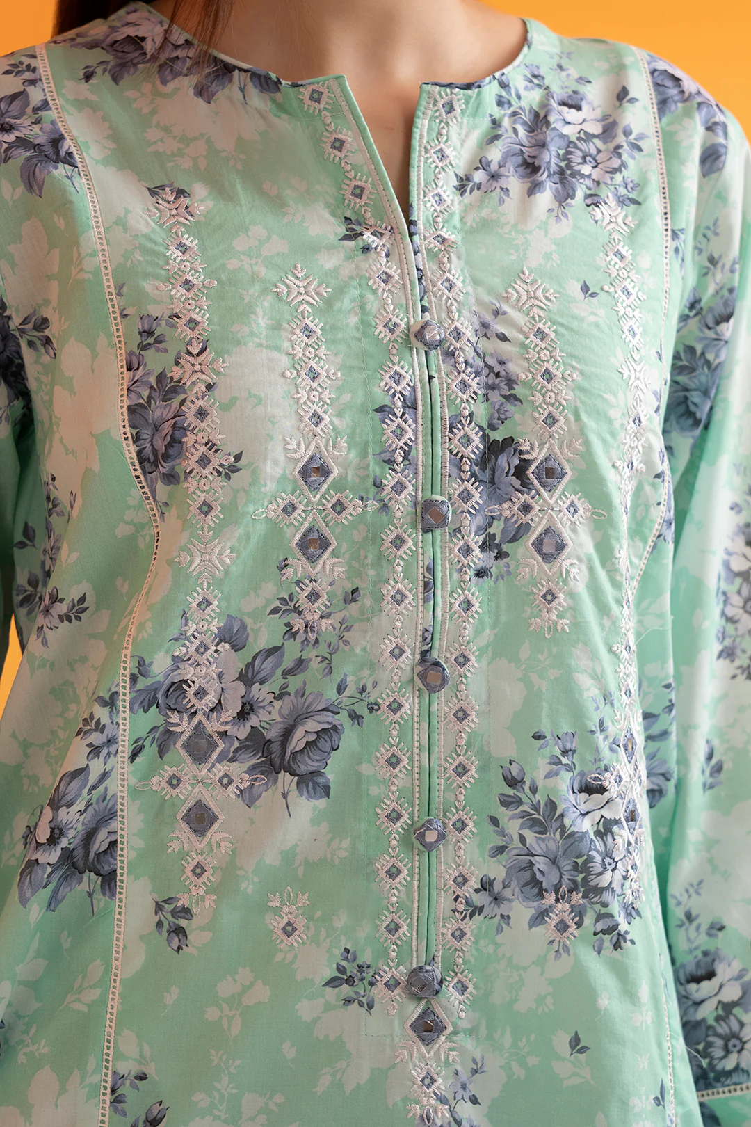 Embroidered Kurta Dupatta - 1610 - Image 4