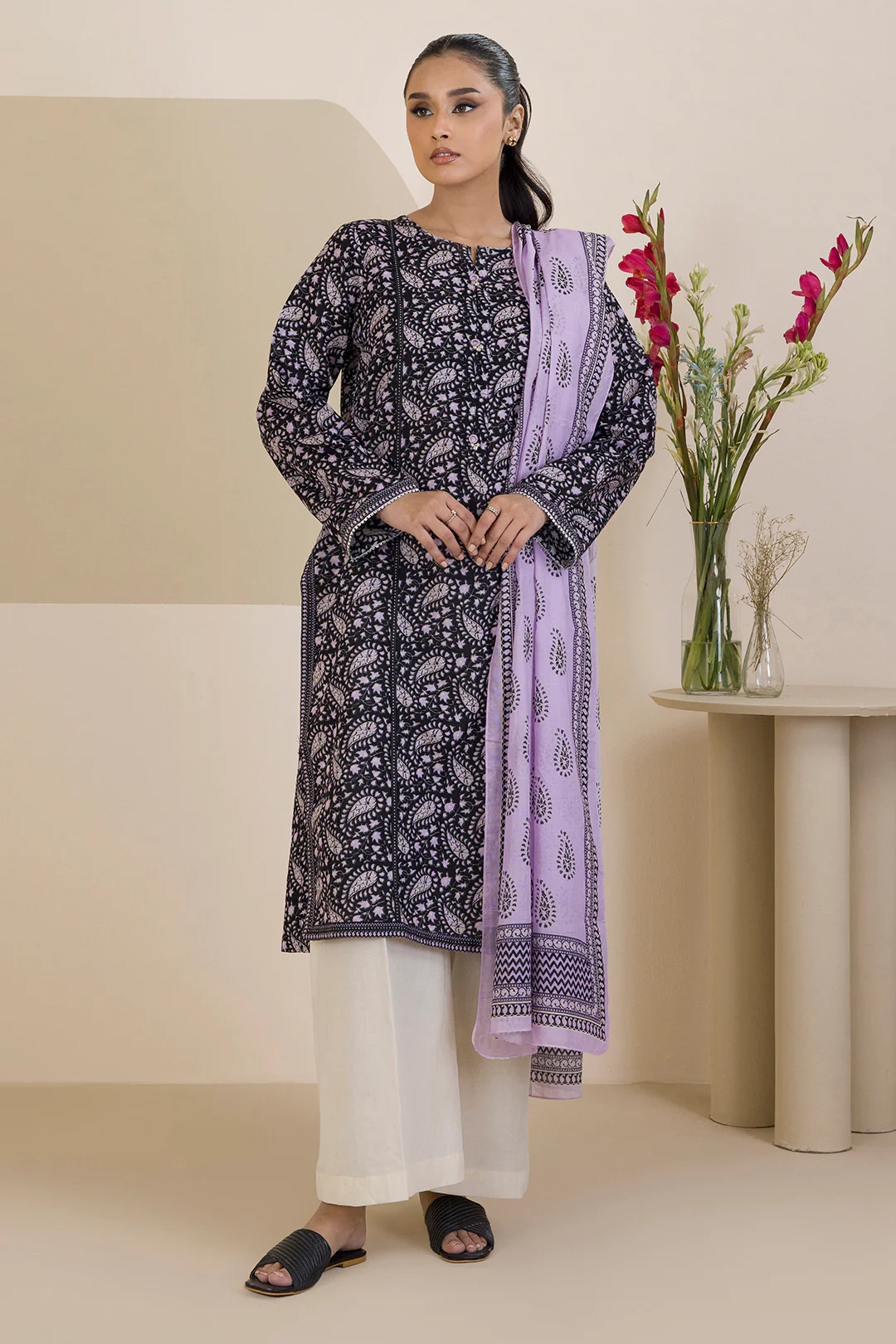 Kurta Dupatta - 1964 - Image 4