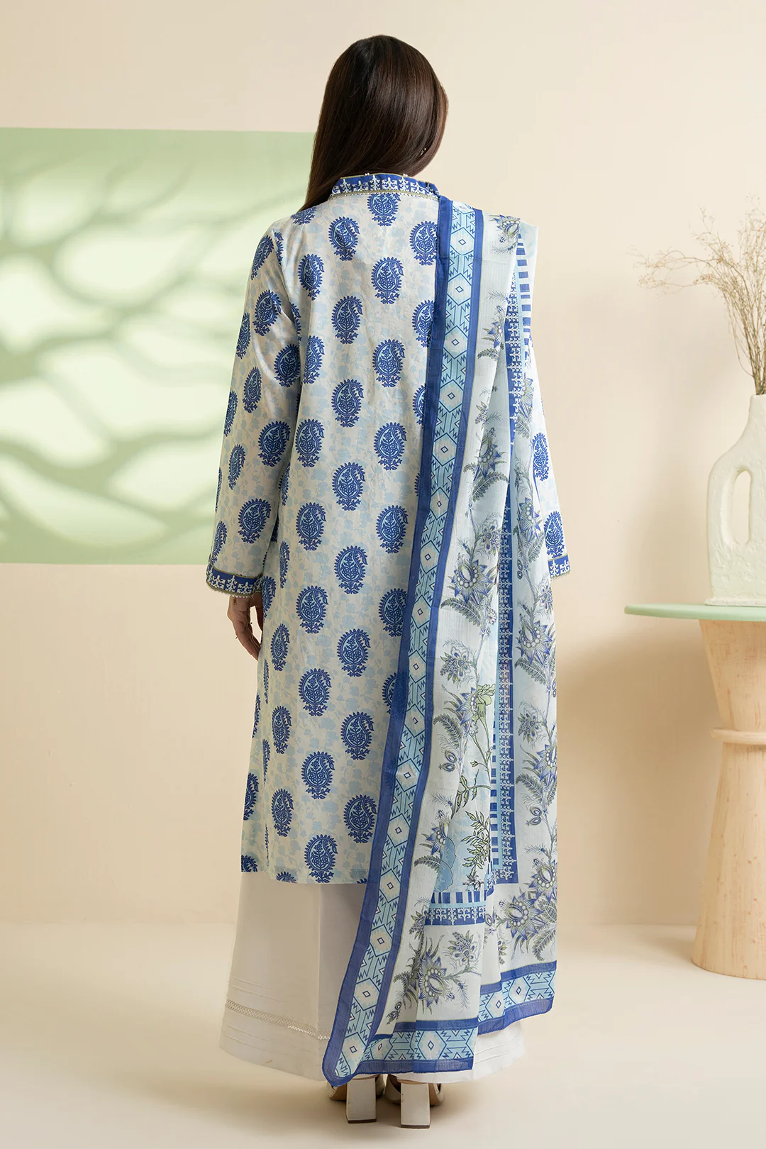 Kurta Dupatta - 1965 - Image 9