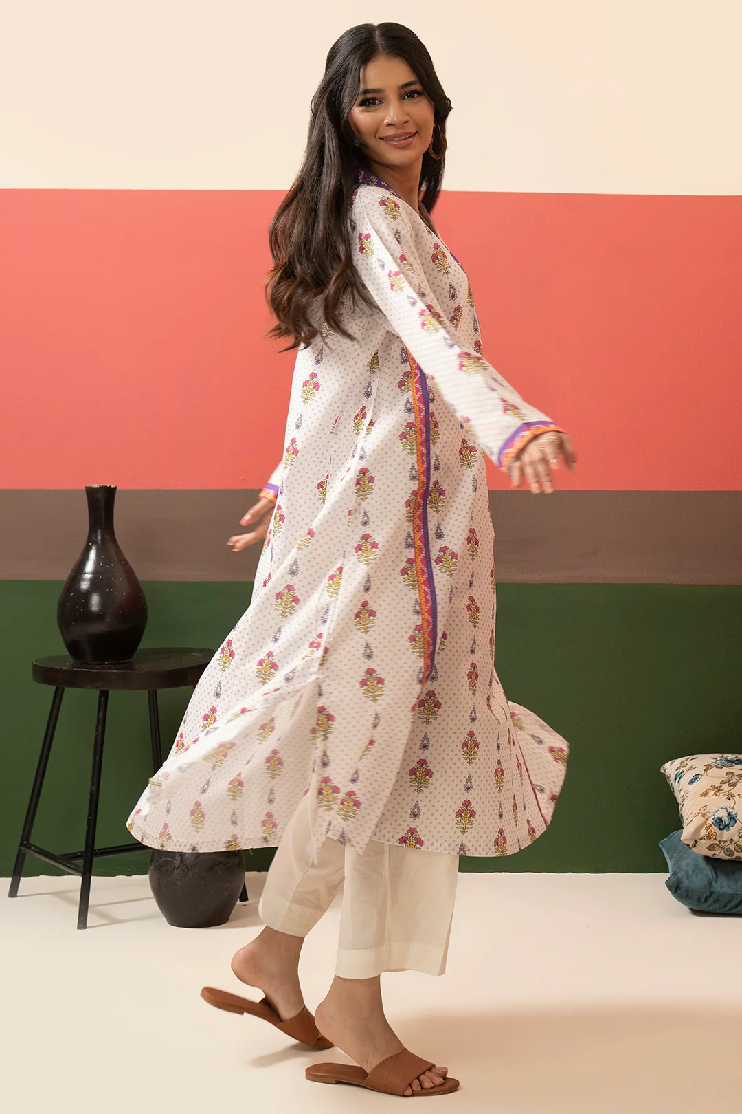 Kurta Dupatta - 1966 - Image 7