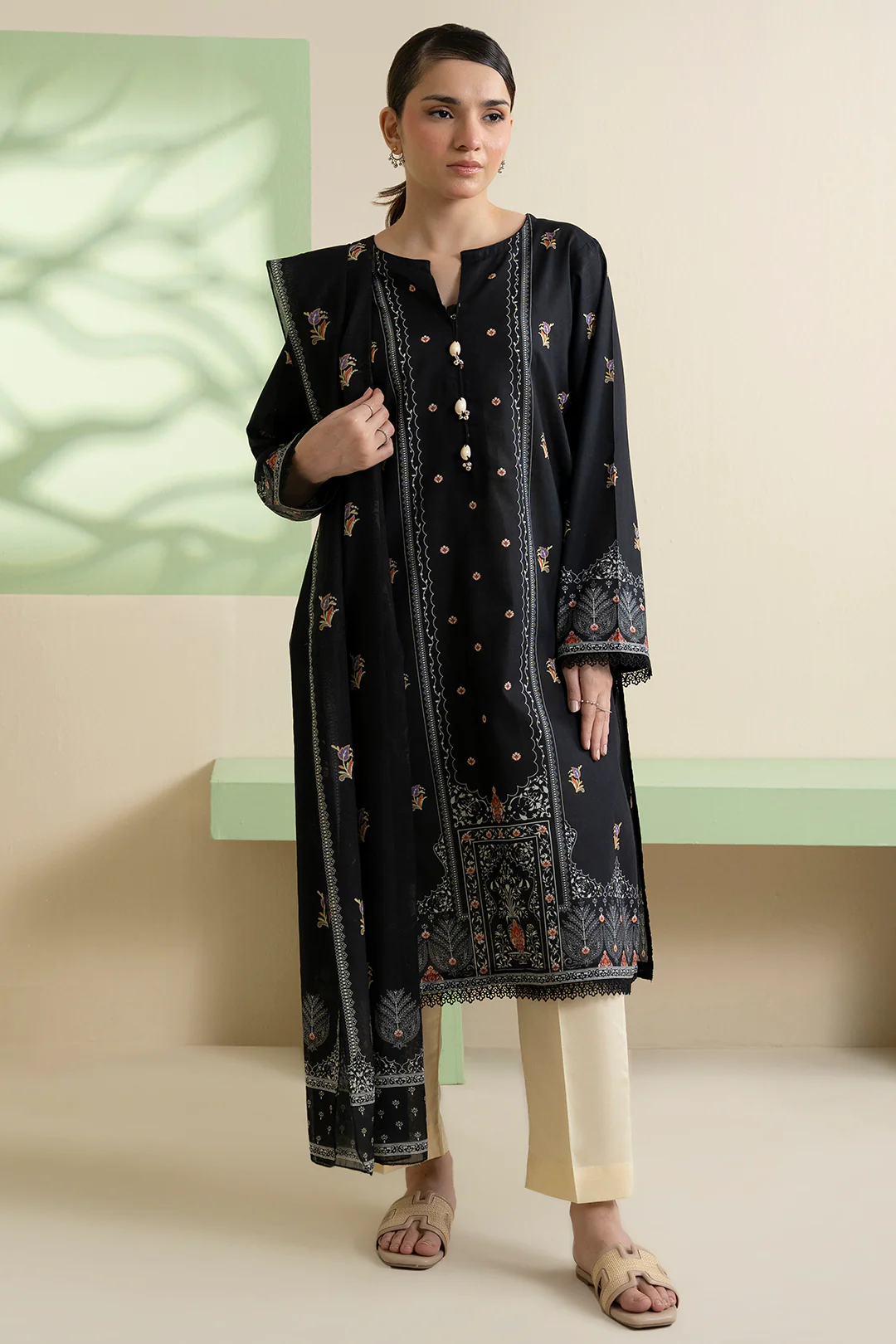 Kurta Dupatta - 2006 - Image 4