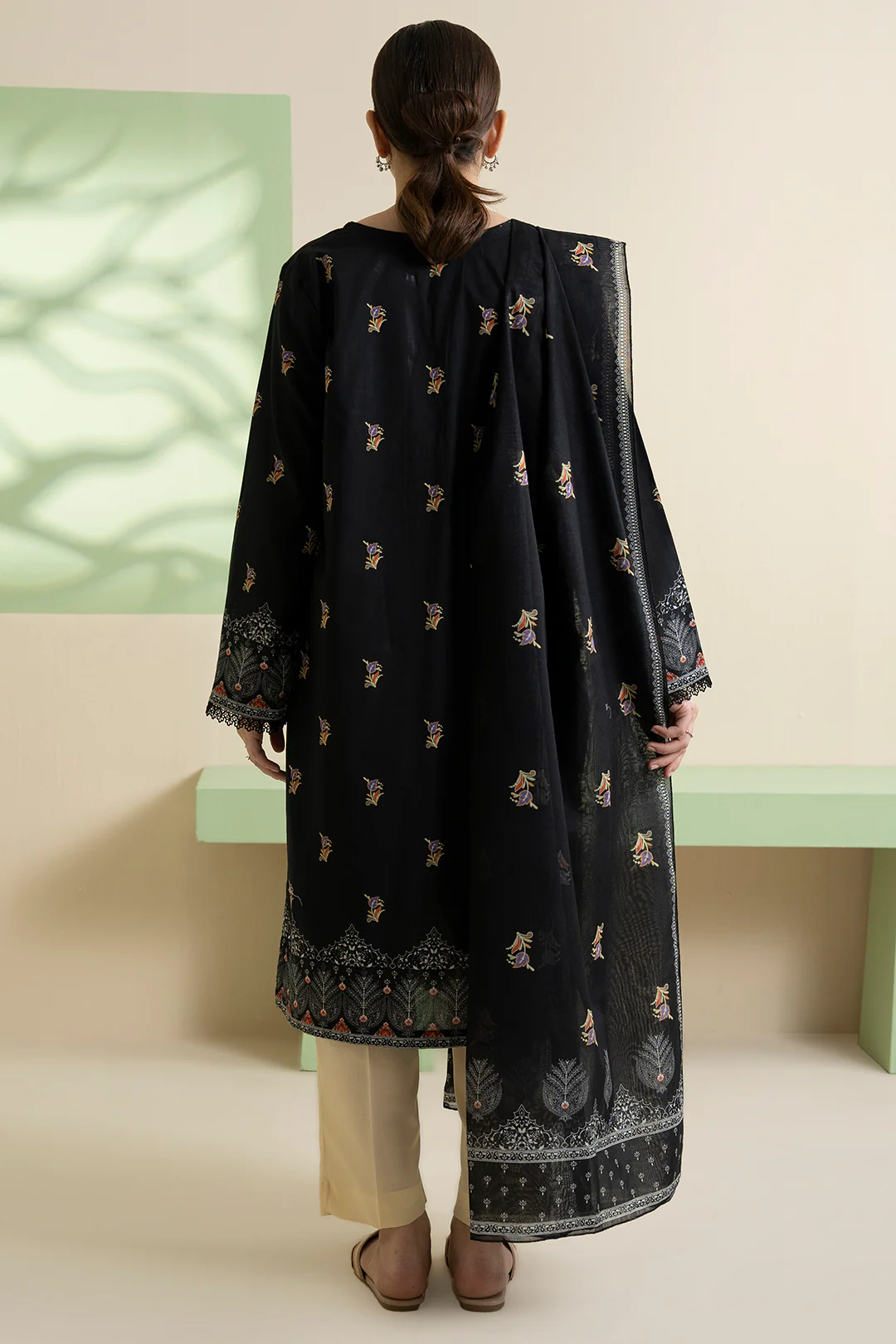 Kurta Dupatta - 2006 - Image 8