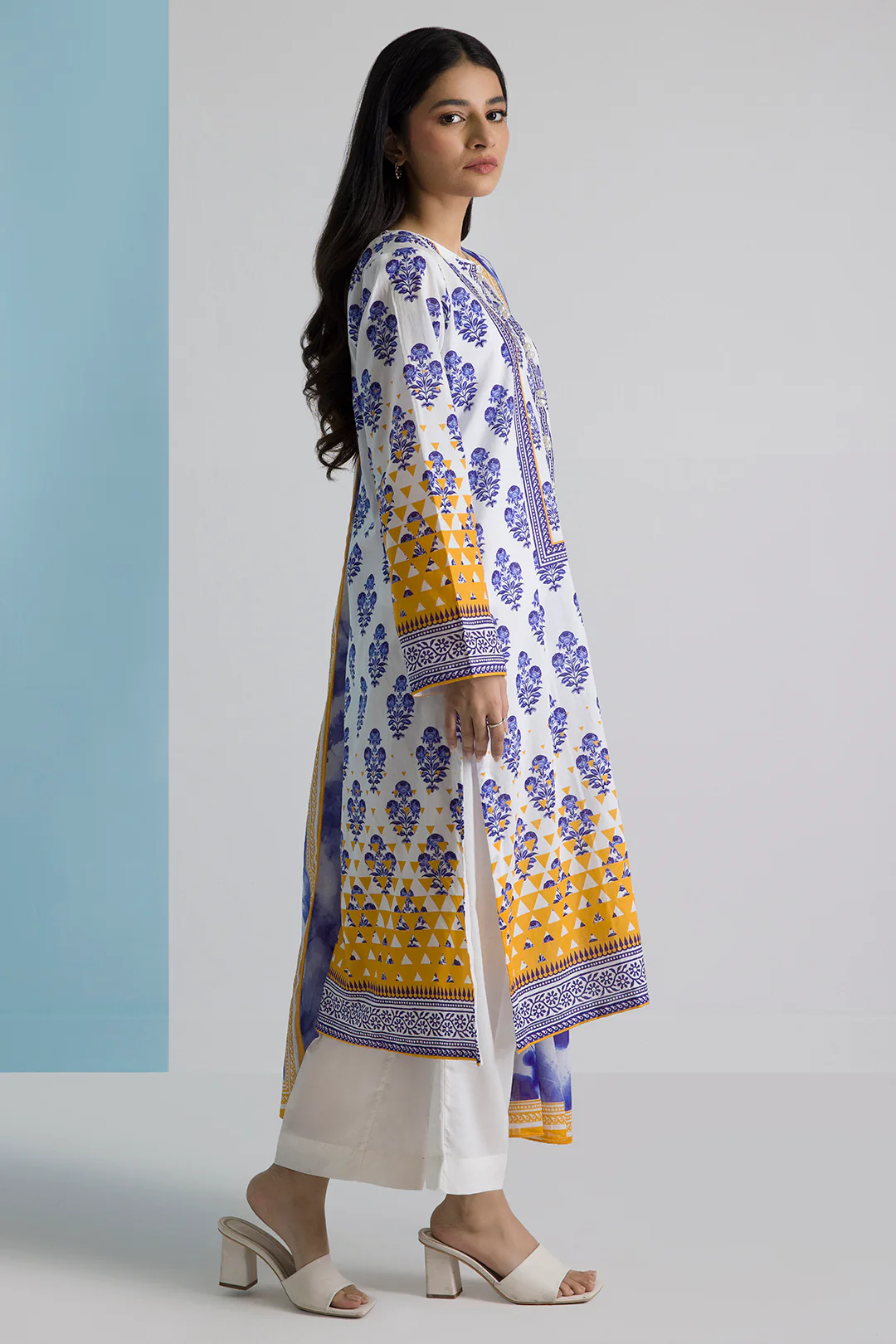 Kurta Dupatta - 2125 - Image 4