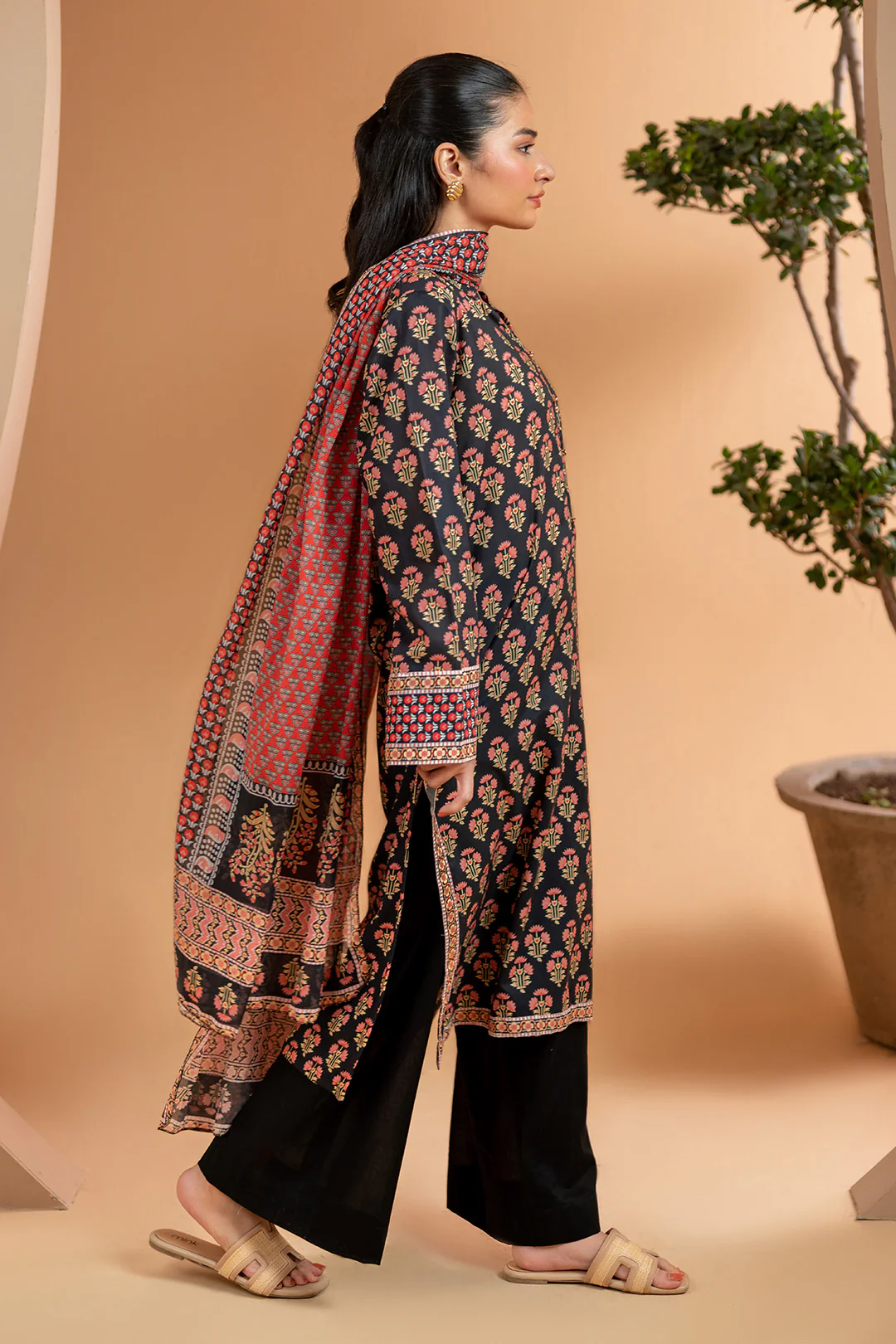 Kurta Dupatta - 1938 - Image 5