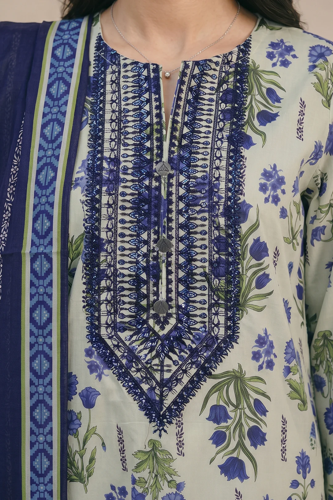 Embroidered Kurta Dupatta - 2421 - Image 6