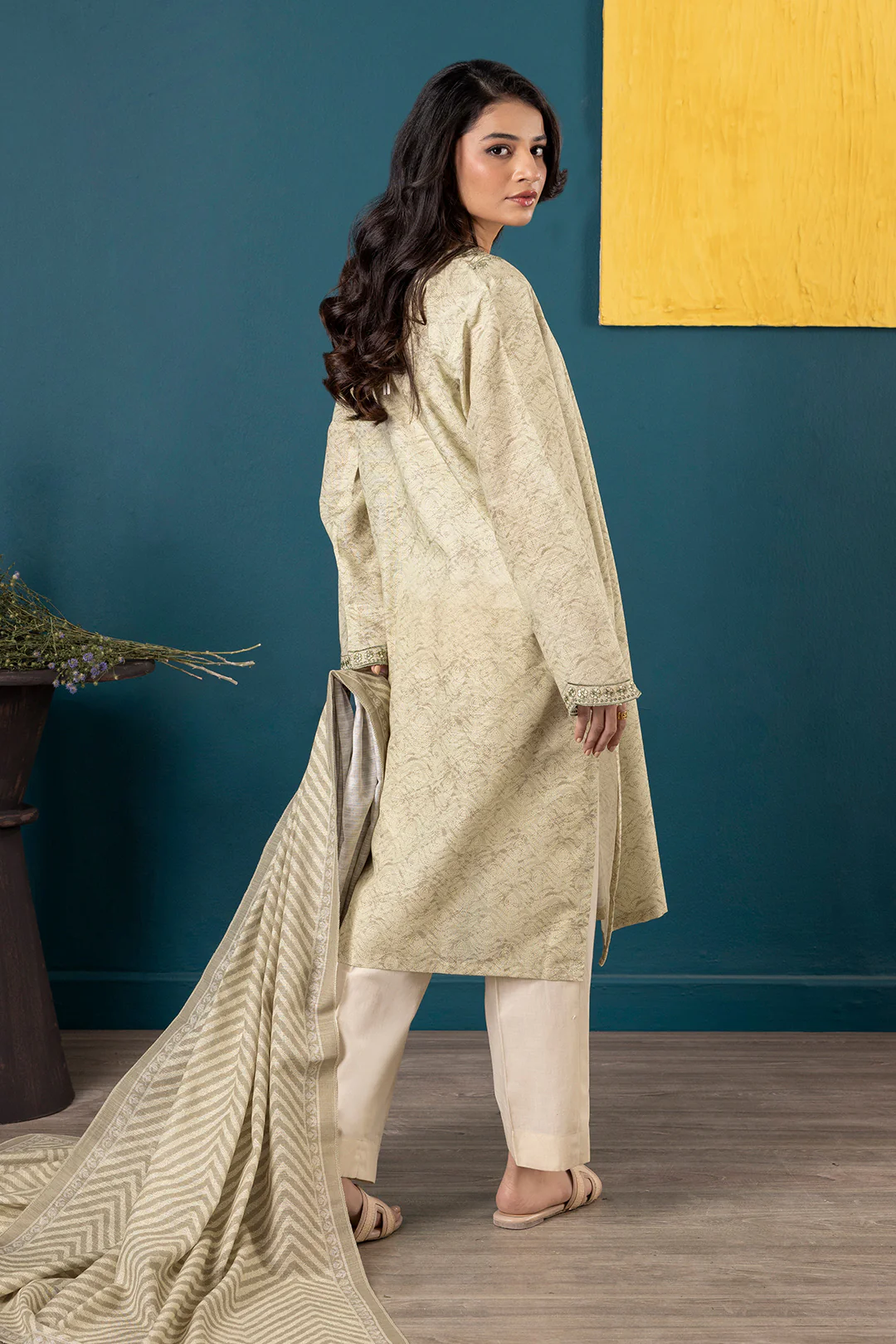 Embroidered Kurta Dupatta - 2692 - Image 9