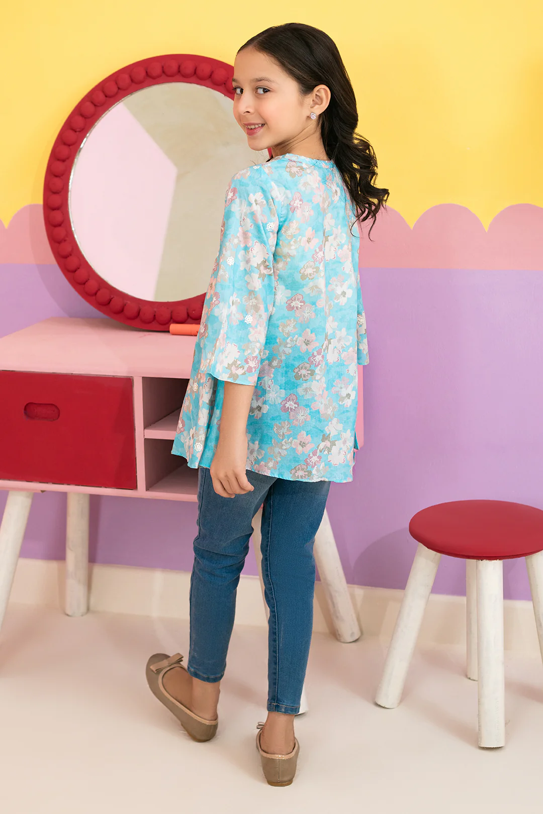 Embroidered Kurta - 1400 - Image 5