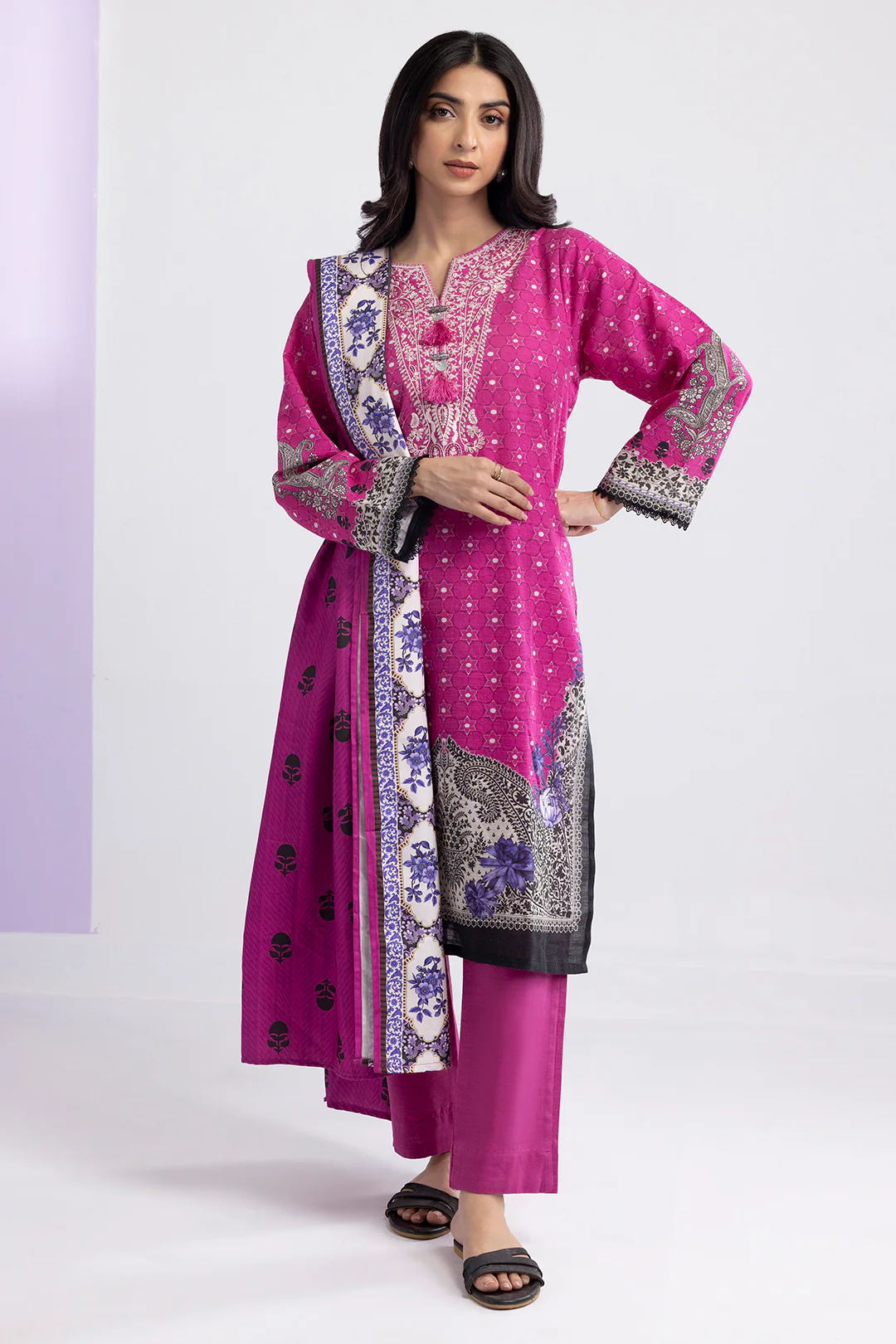 Embroidered Kurta Shawl Trouser - 2952 - Image 5