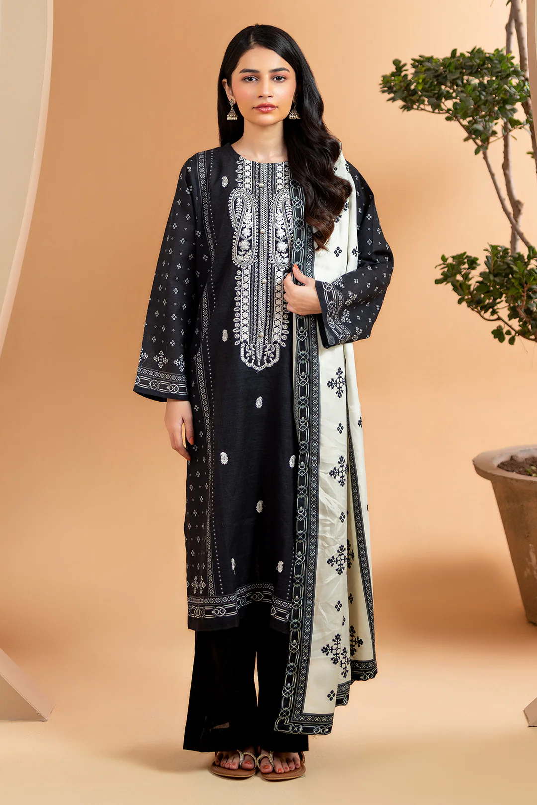 Embroidered Kurta Shawl Trouser - 3071 - Image 6