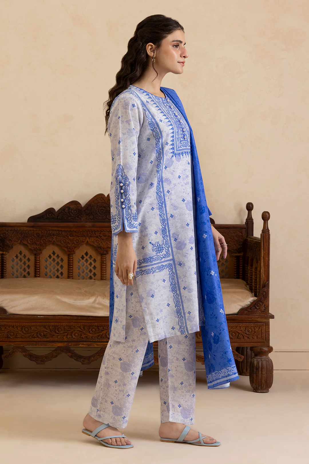 Kurta Shawl Trouser - 2790 - Image 5