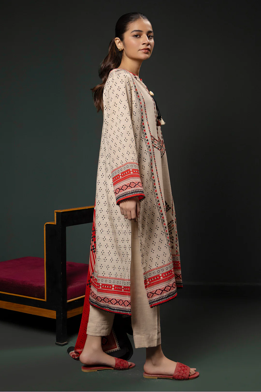 Embroidered Kurta Shawl - 2937 - Image 4