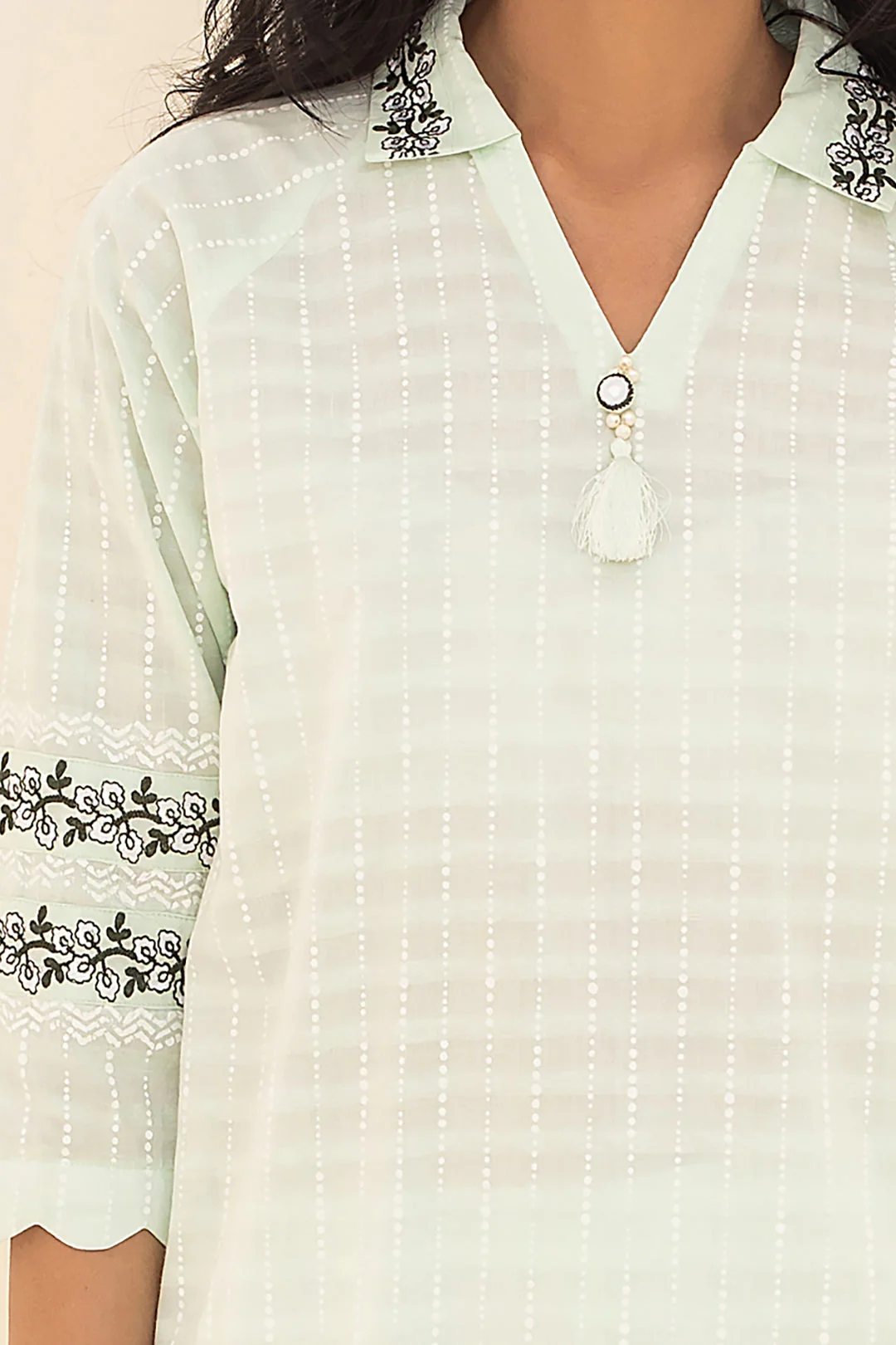Embroidered Kurta Trouser - 0440 - Image 4
