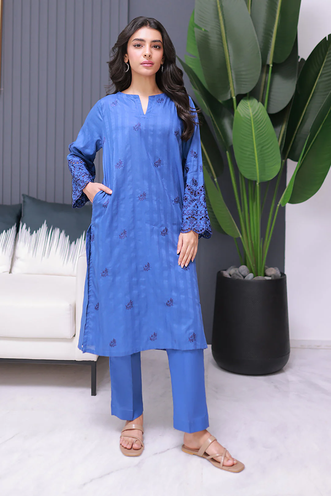 Embroidered Kurta Trouser - 1220 - Image 2